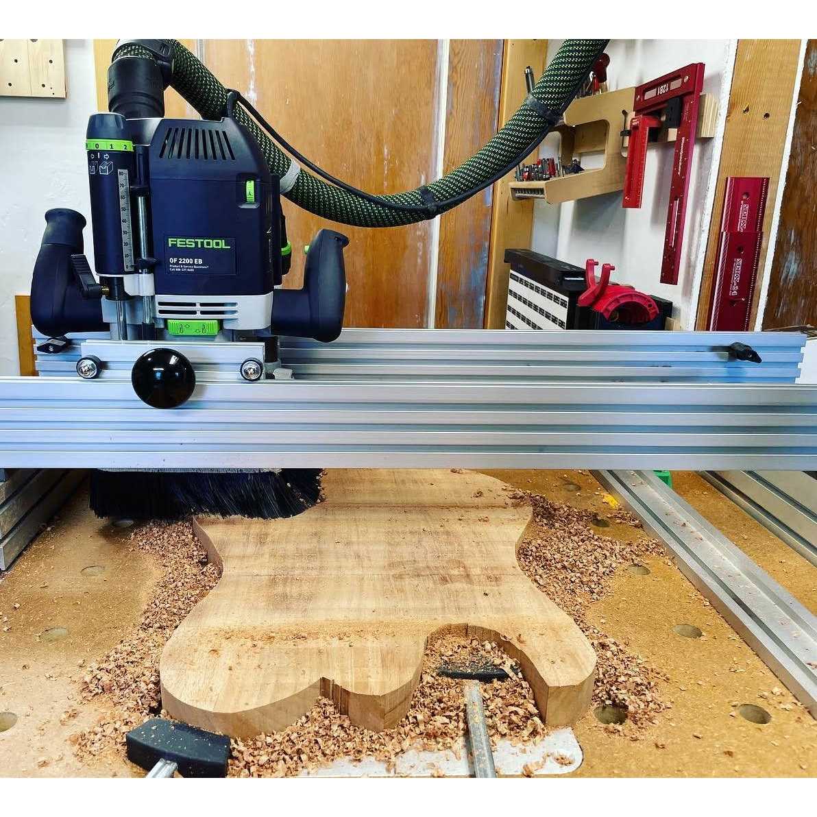 Woodhaven Router Planing Sled maximum project width