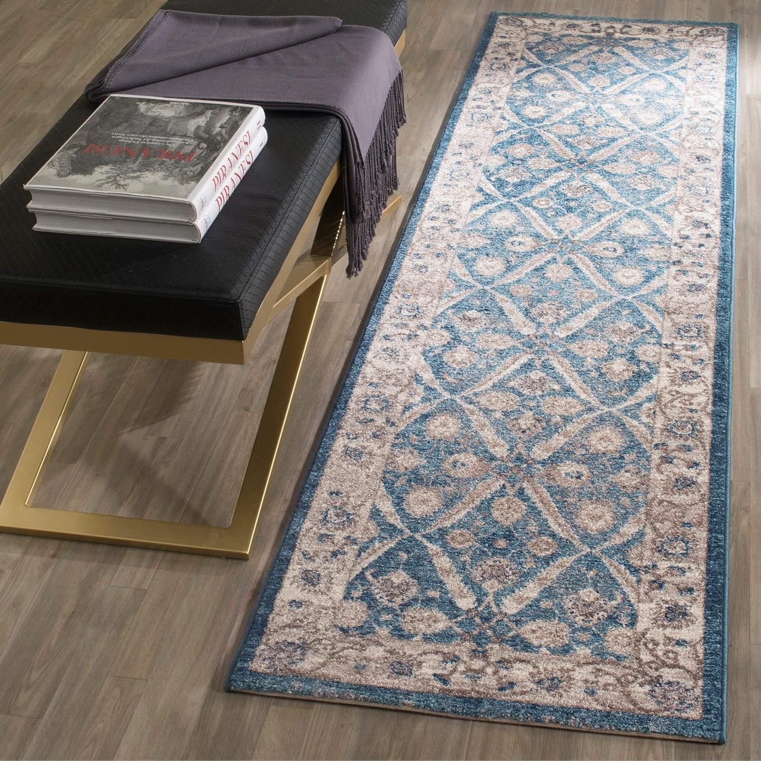 SAFAVIEH Sofia Collection Area Rug - 9' x 12', Blue & Beige, Vintage Oriental Distressed Design, Non-Shedding & Easy Care, Ideal for High Traffic Areas in Living Room, Bedroom (SOF378C)
