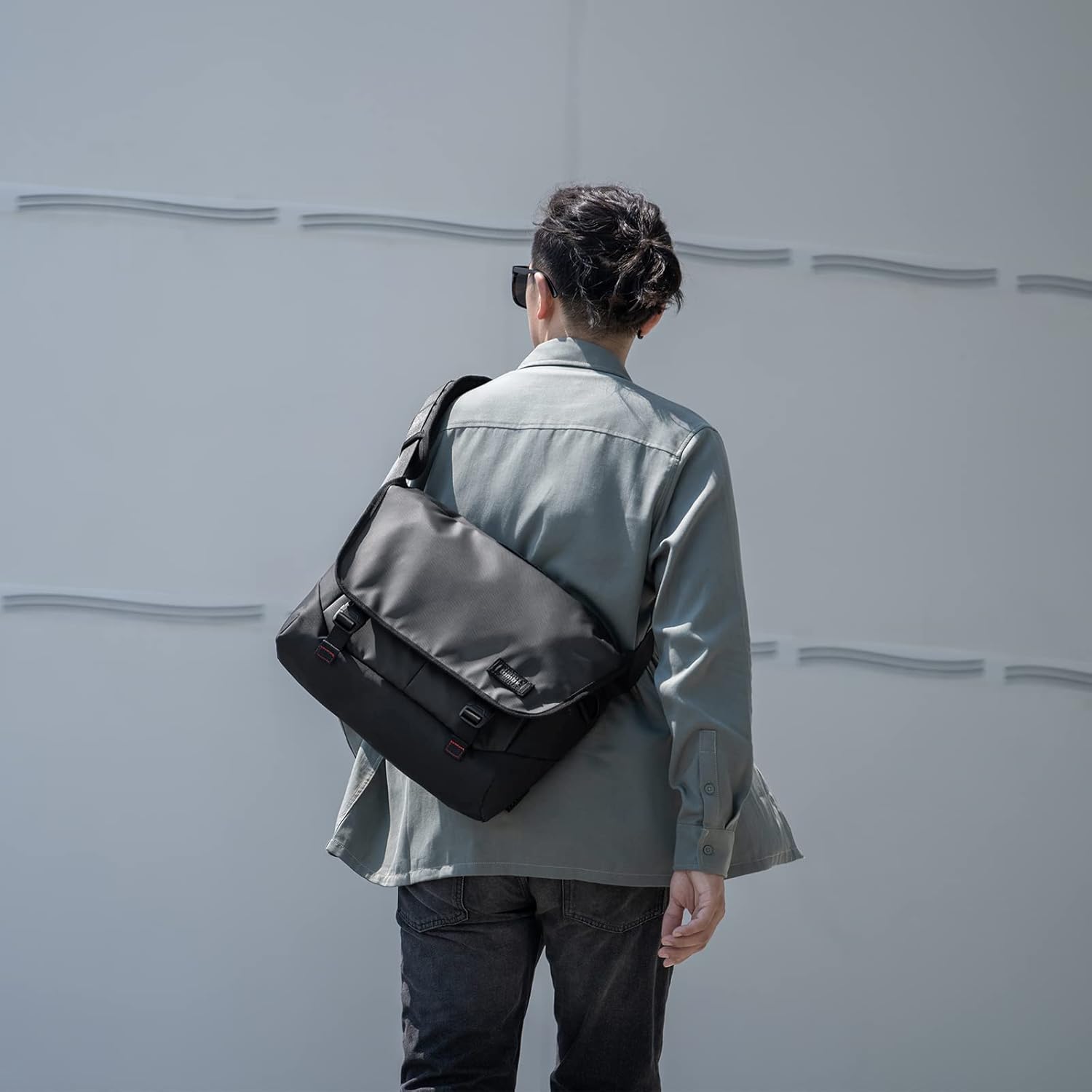 tomtoc Laptop Messenger Bag, Multi-Functional Shoulder Bag Fits Up to 16 inch MacBook Pro, Durable Water-resistant Fabric, Lightweight Carrying bag for Work School Casual Travel