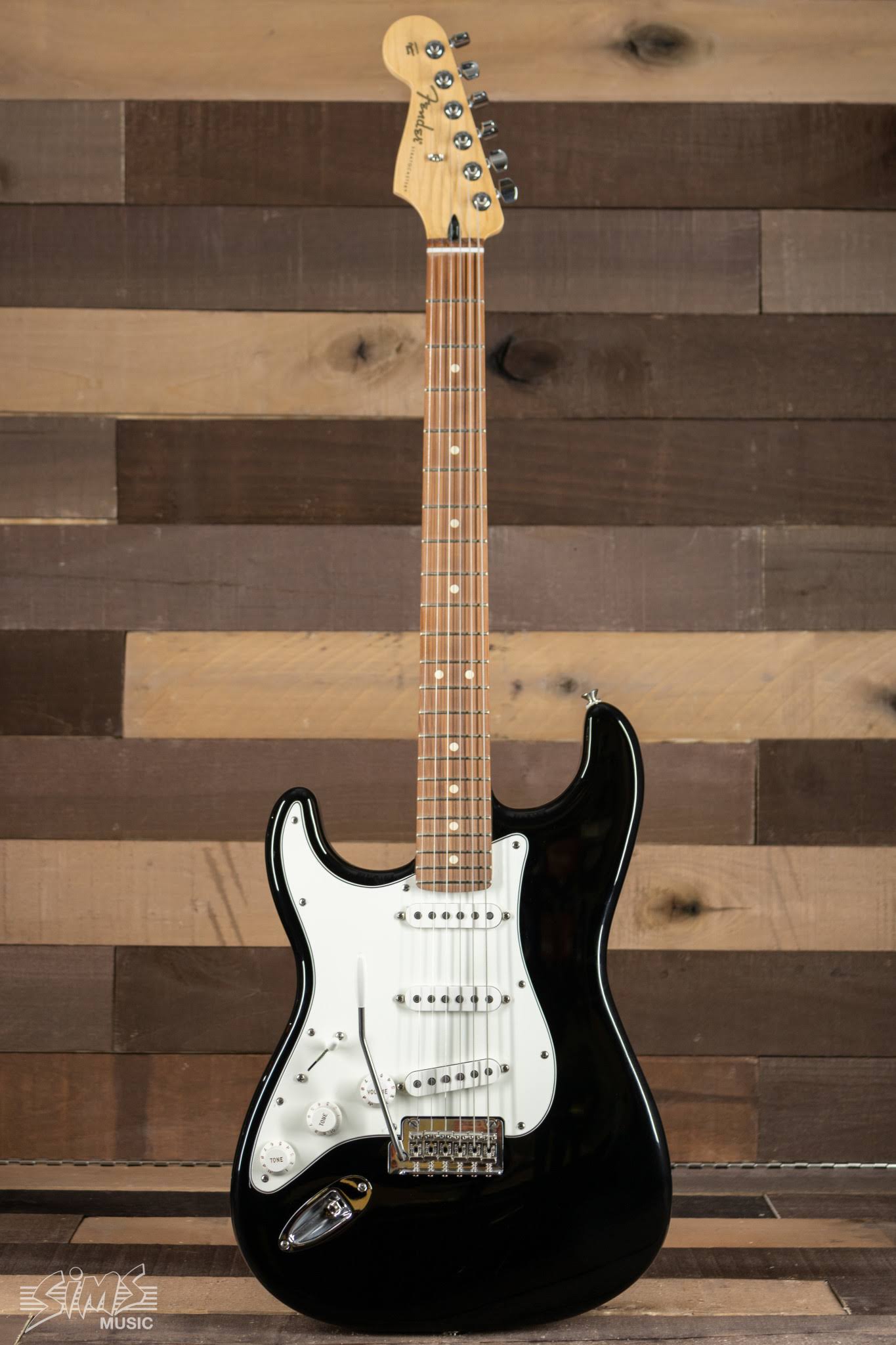 Fender Player Stratocaster Pau Ferro Electric Guitar, Left-Handed, Black