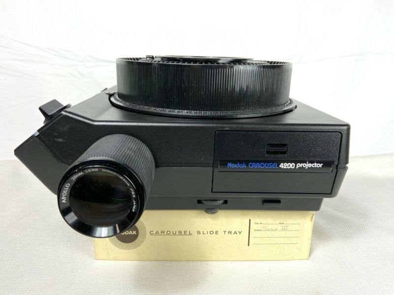 Kodak Carousel 4200 Slide Projector with Slide Tray