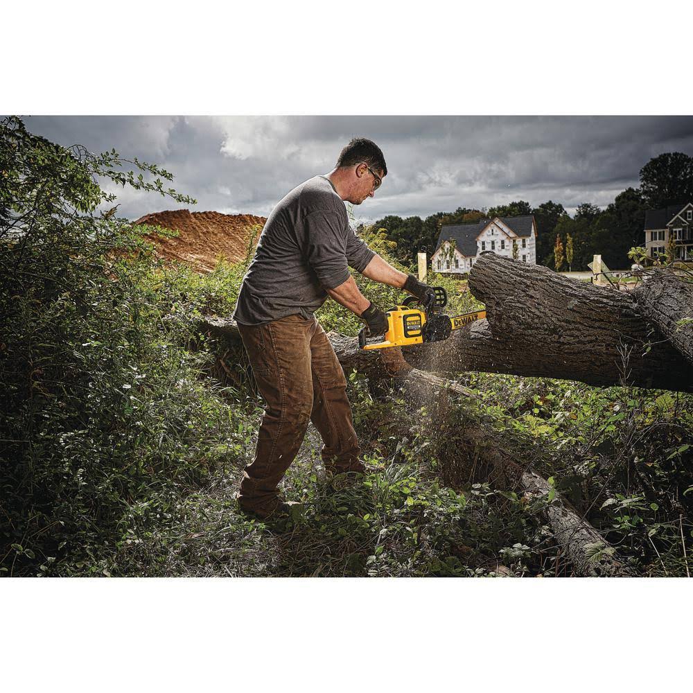 DeWalt DCKO667X1 60V Max* Chainsaw/Blower Combo Kit