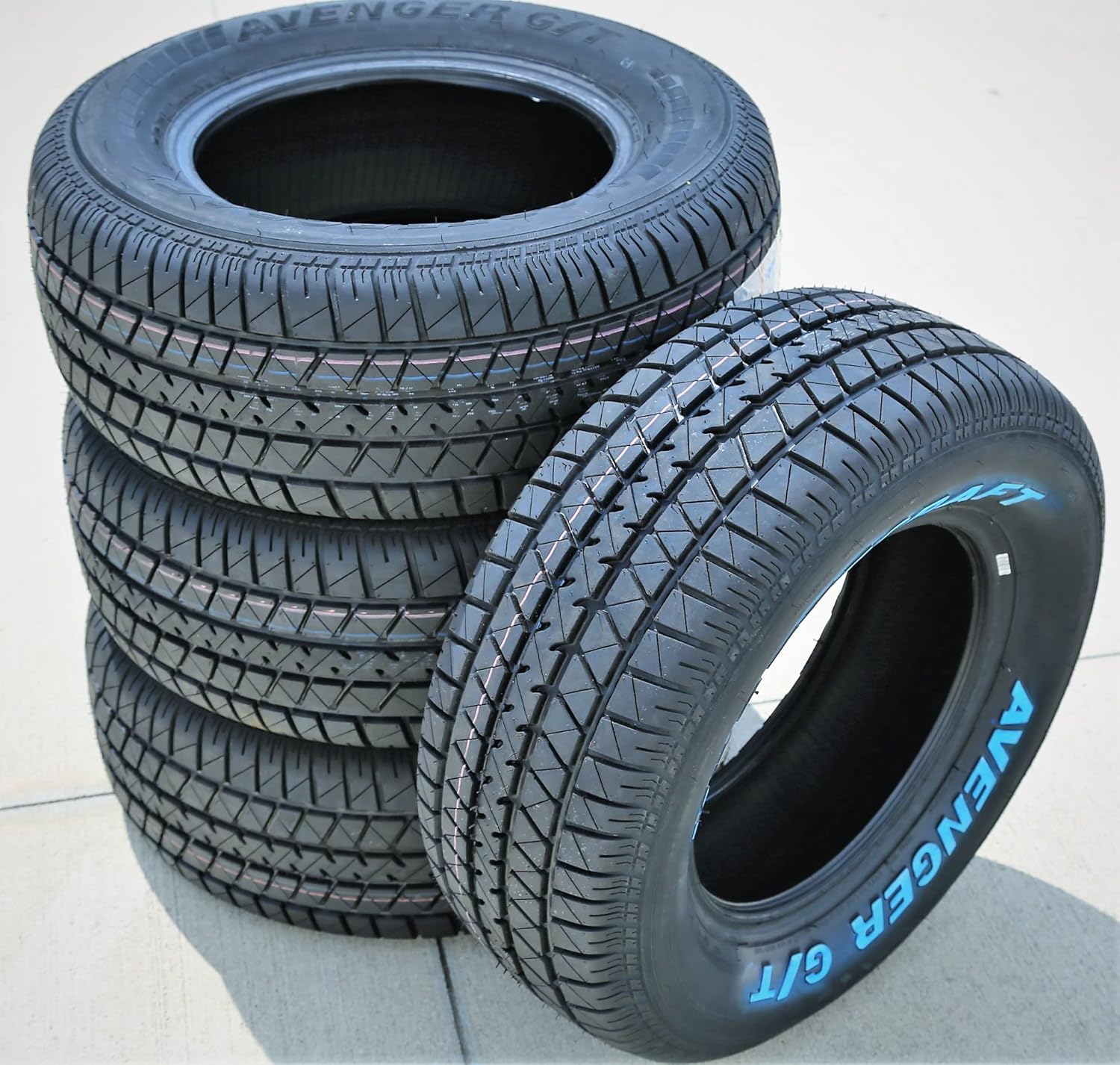 Mastercraft Avenger G/T All-Season Tire - 275/60R15 107T