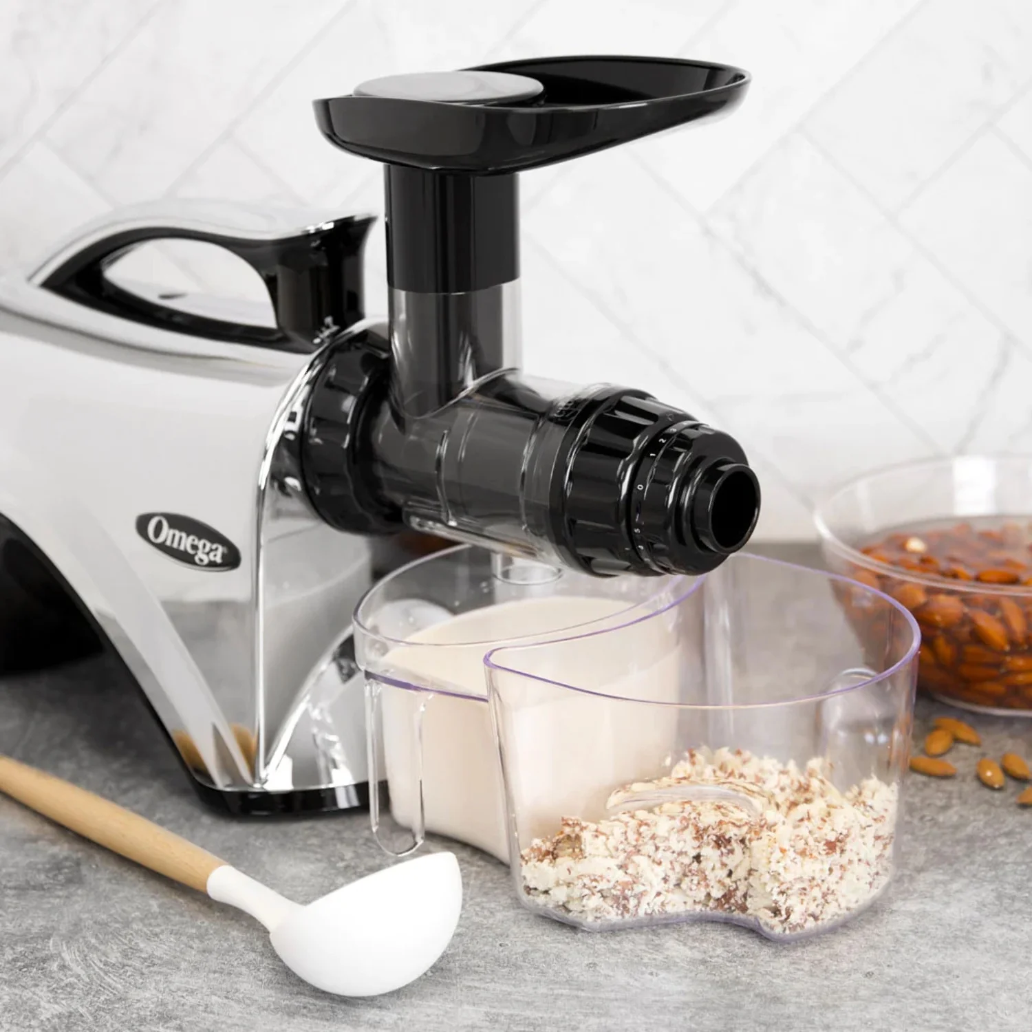 Omega NC900HDC Cold Press Juicer Machine, Vegetable and Fruit Juice Extractor and Nutrition System