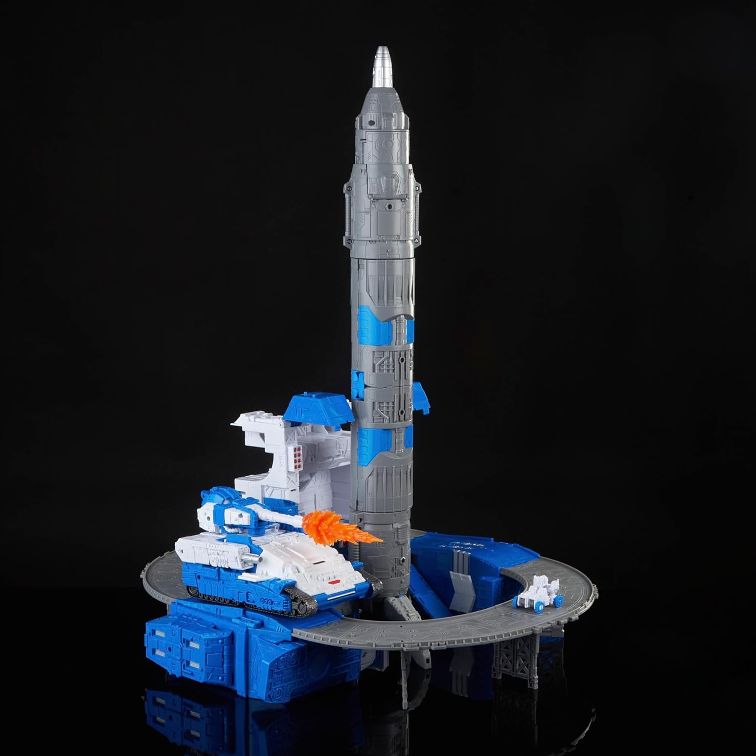 Transformers Generations Selects Legacy Evolution 24 Inch Titan Class Classic Transformers Guardian Robot and Lunar-Tread Action Figure with Hasbro Trademark