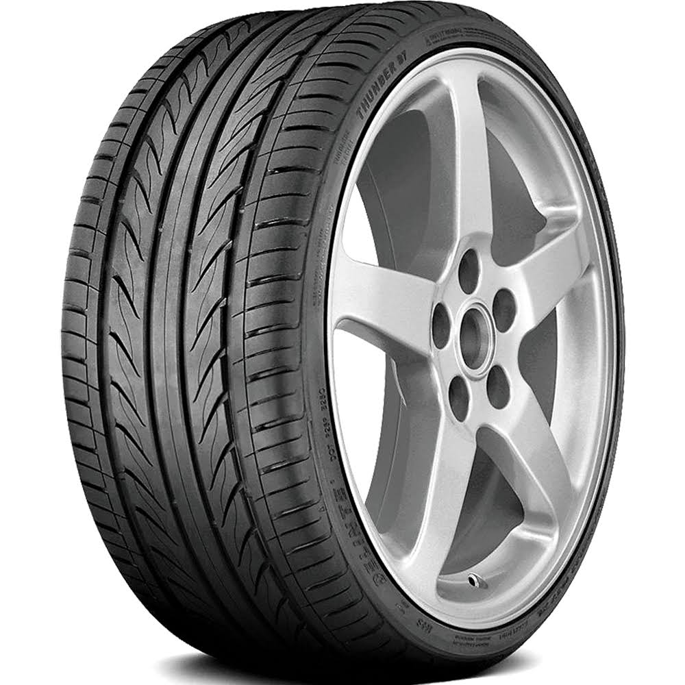 Delinte Thunder D7 Tire (225/35R19 W)