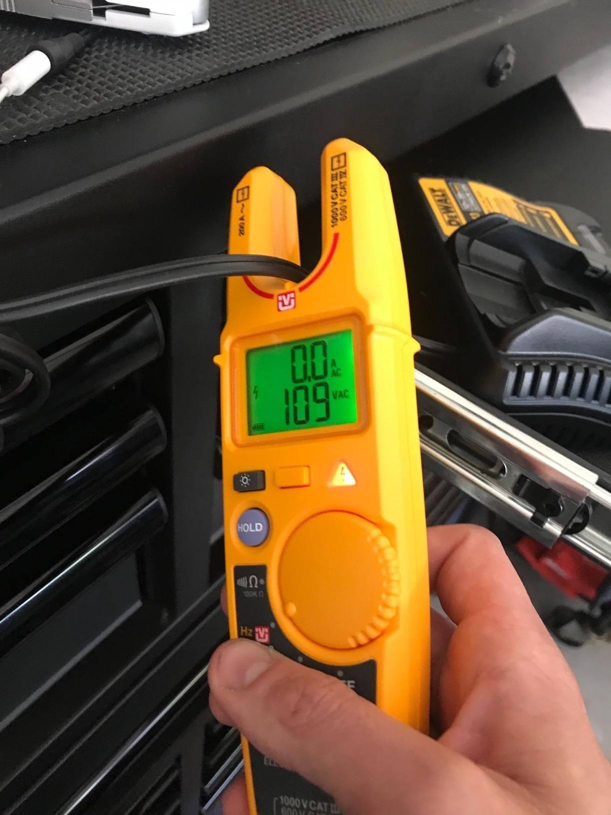 Fluke T6-1000 - Electrical Tester with FieldSense