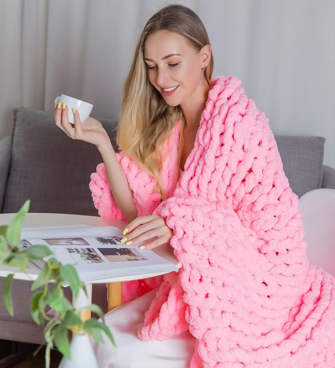 DIRUNEN Chunky Knit Luxury Throw Blanket Large Cable Knitted Premium Soft Cozy Chenille Bulky Blankets for Cuddling up in Bed, on The Couch or Sofa Navy 40×59