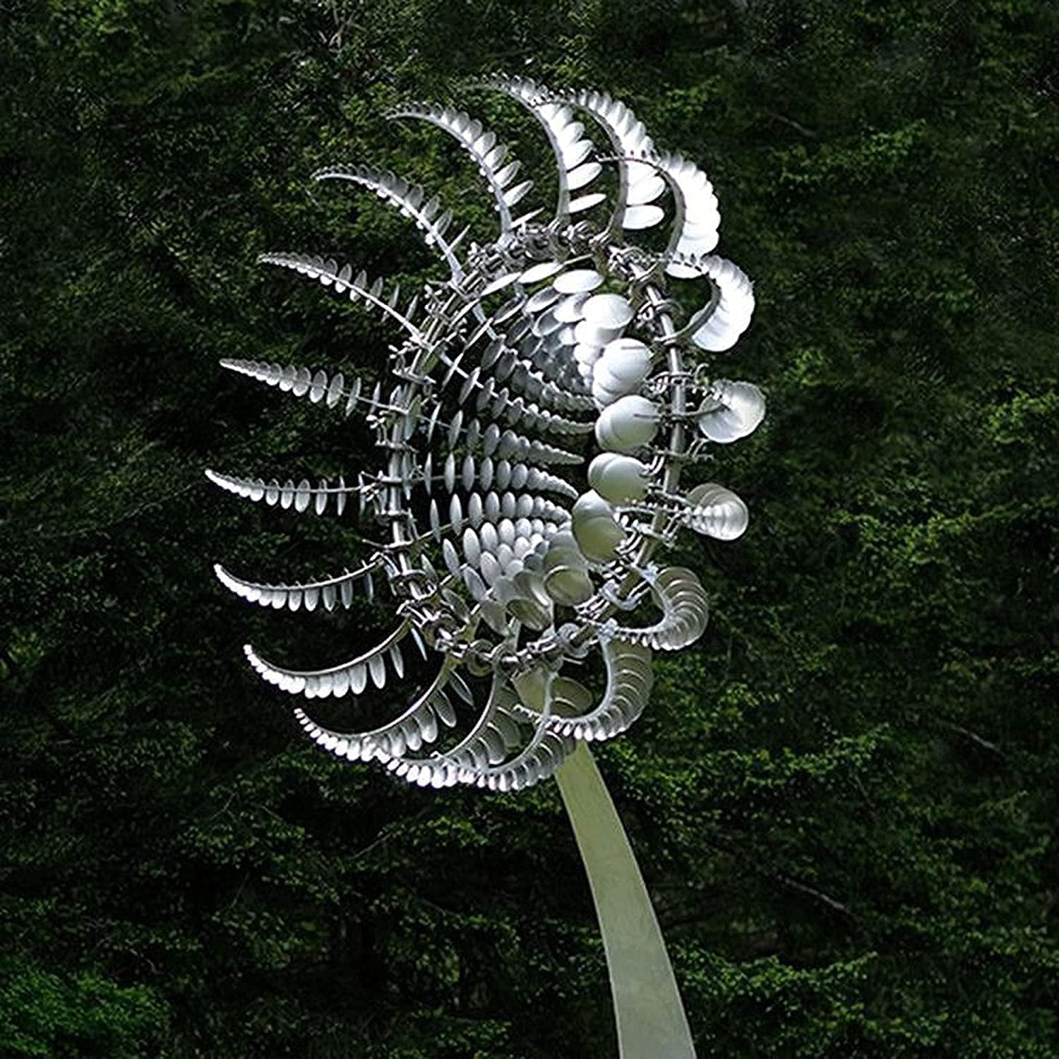 Unique and Magical Metal Windmill - 3D Wind Kinetic Sculpture - Wind Catchers Metal Outdoor Patio Decoration - Metal Wind Spinners Suitable for Outdoor Garden (Round-Silver)