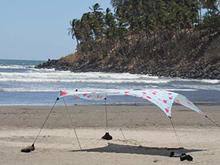 Neso Tents Grande Beach Tent, 7ft Tall, 9 x 9ft, Reinforced Corners and Cooler Pocket(Flamingos)