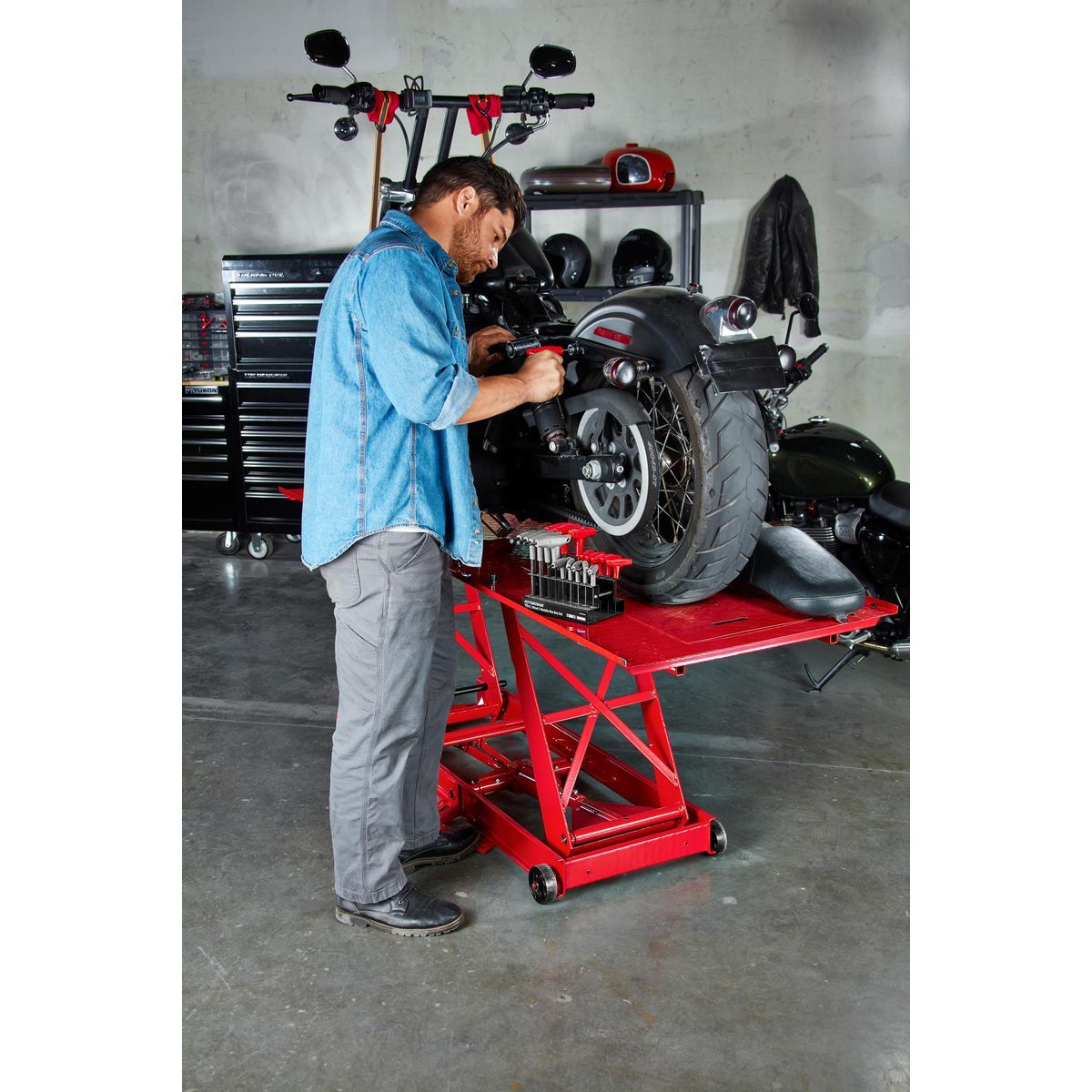 PITTSBURGH 1000 lb. Steel Motorcycle Lift
