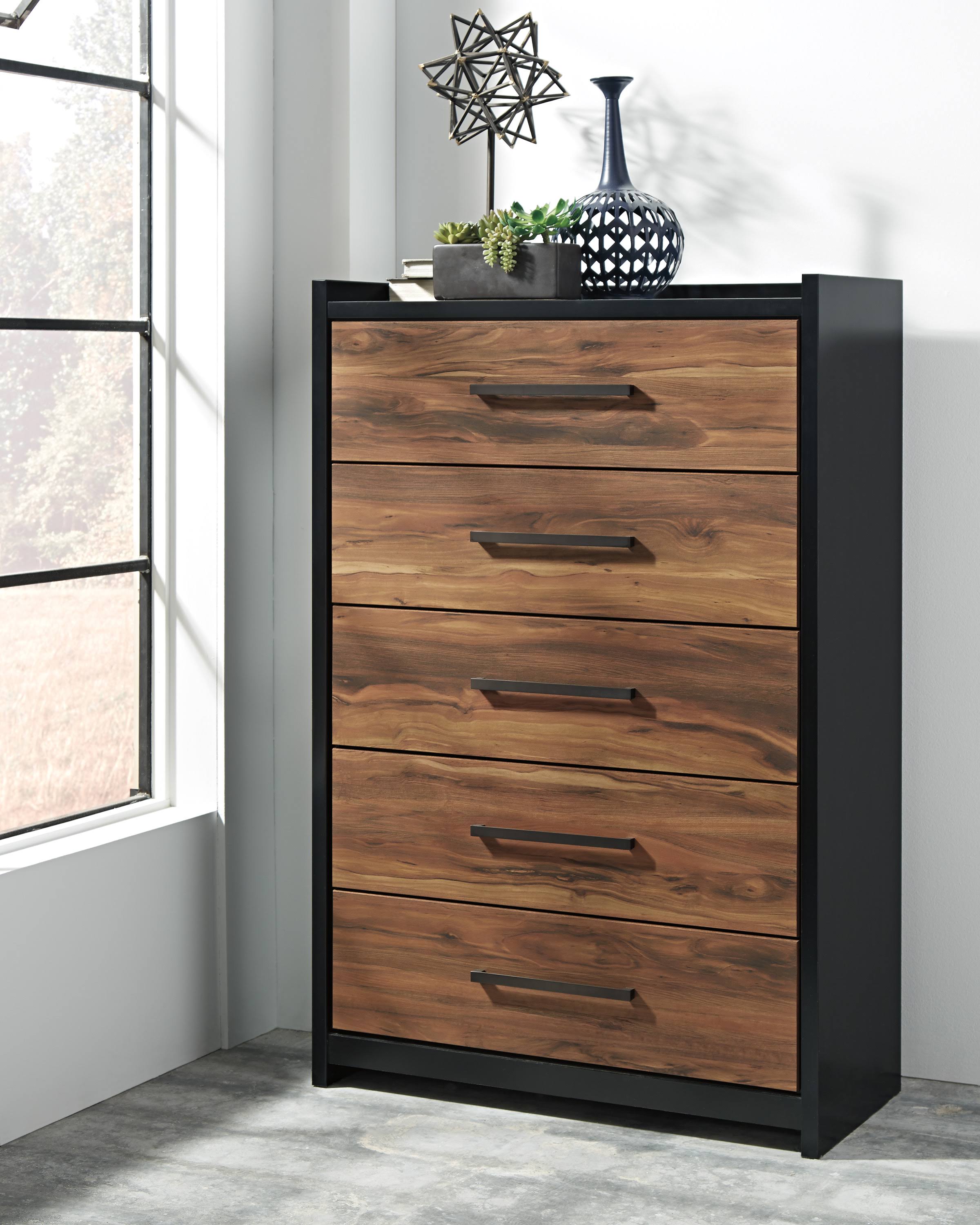 Signature Design by Ashley Stavani Black/Brown Five Drawer Chest