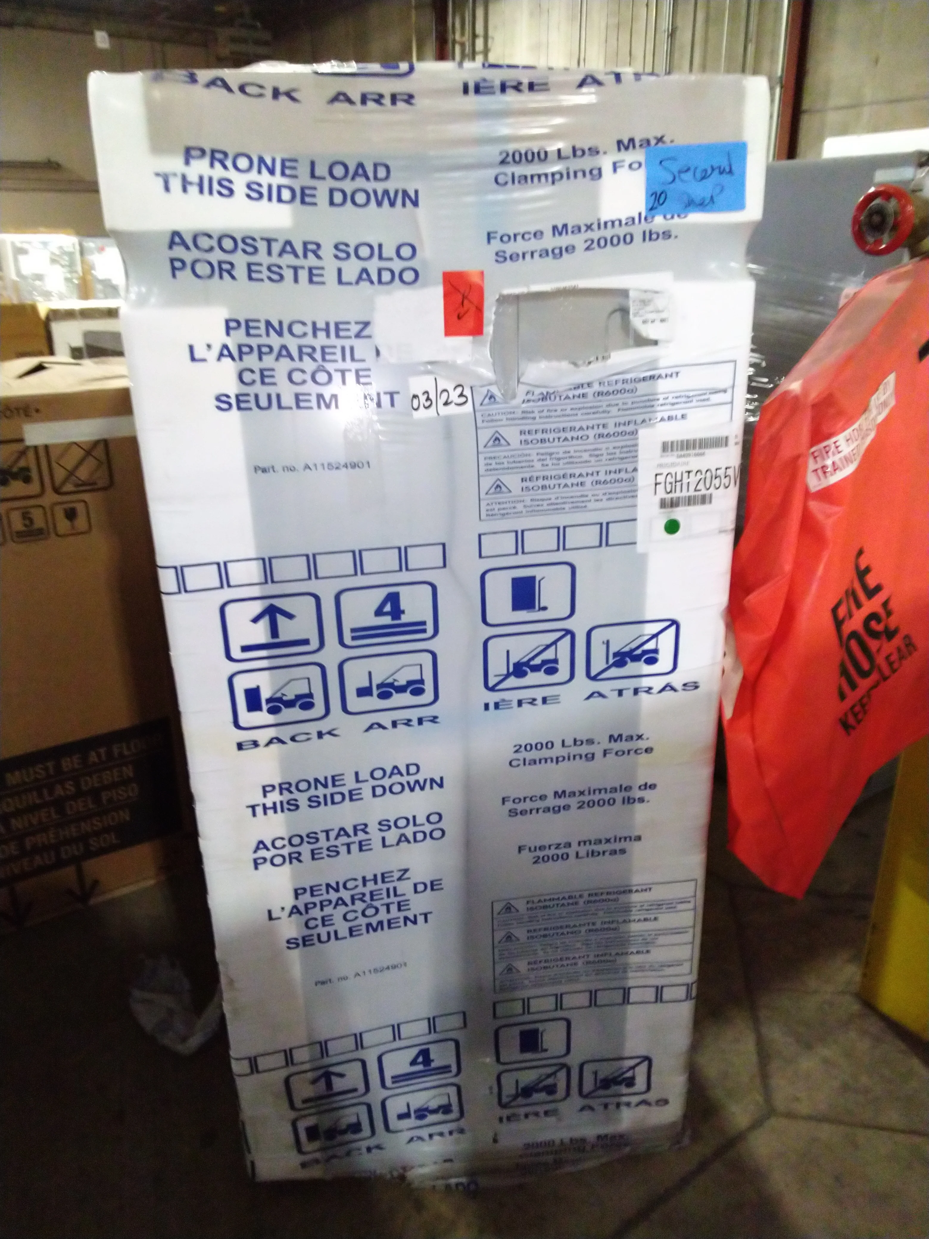 FRIGIDAIRE GALLERY 30 IN. 20.0 CU. FT. STAINLESS STEEL TOP FREEZER REFRIGERATOR - FGHT2055VF