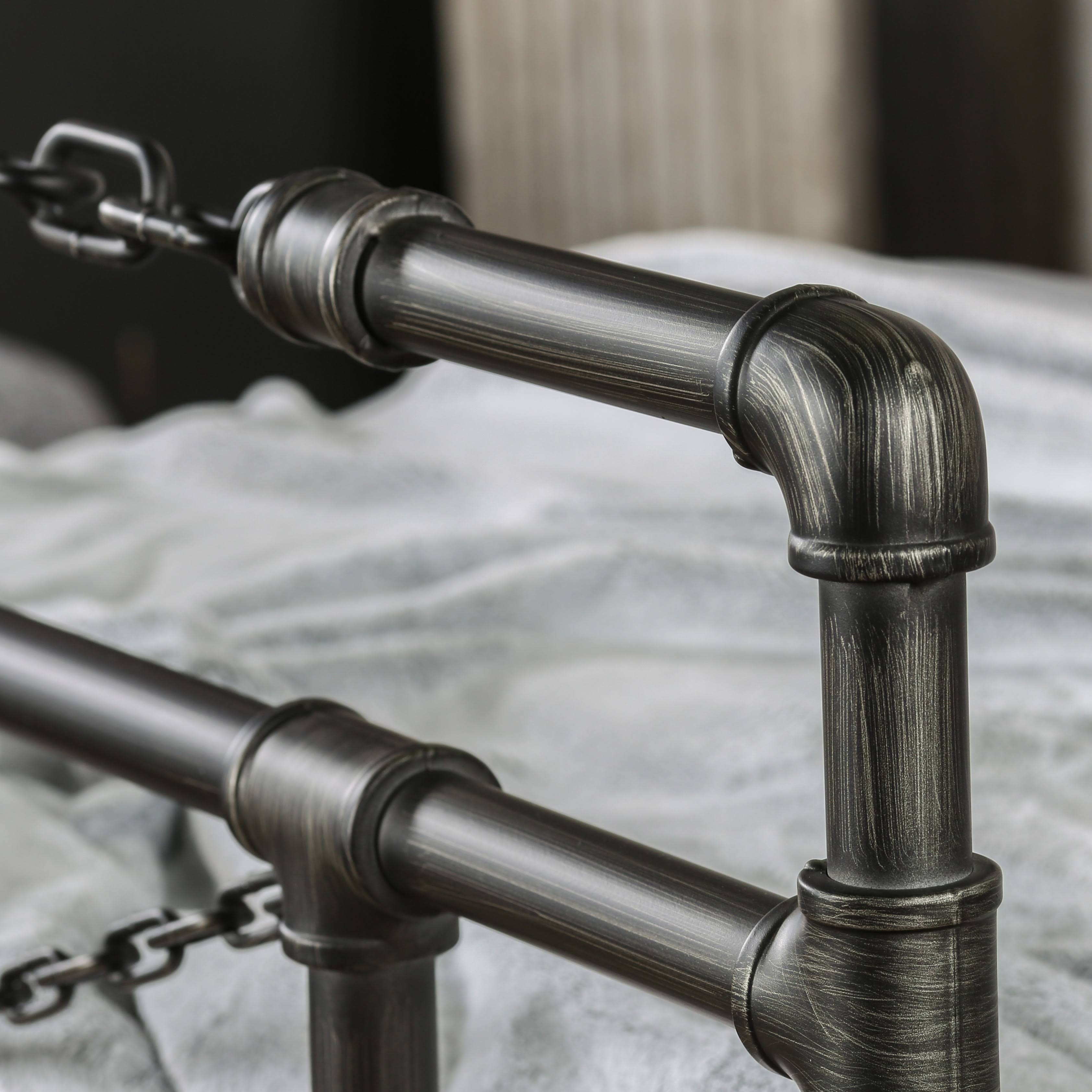 Furniture of America Porteno Industrial Brushed Silver Bed California King