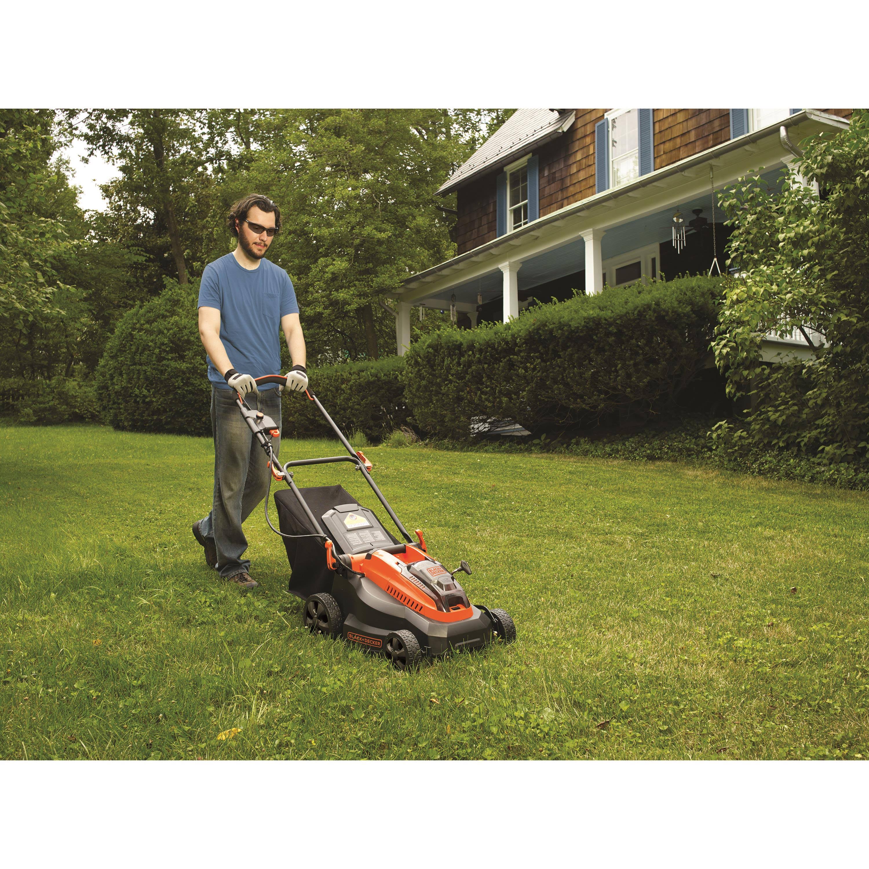 Black u0026 Decker CM1640 16x22 Cordless Push Mower - 40V