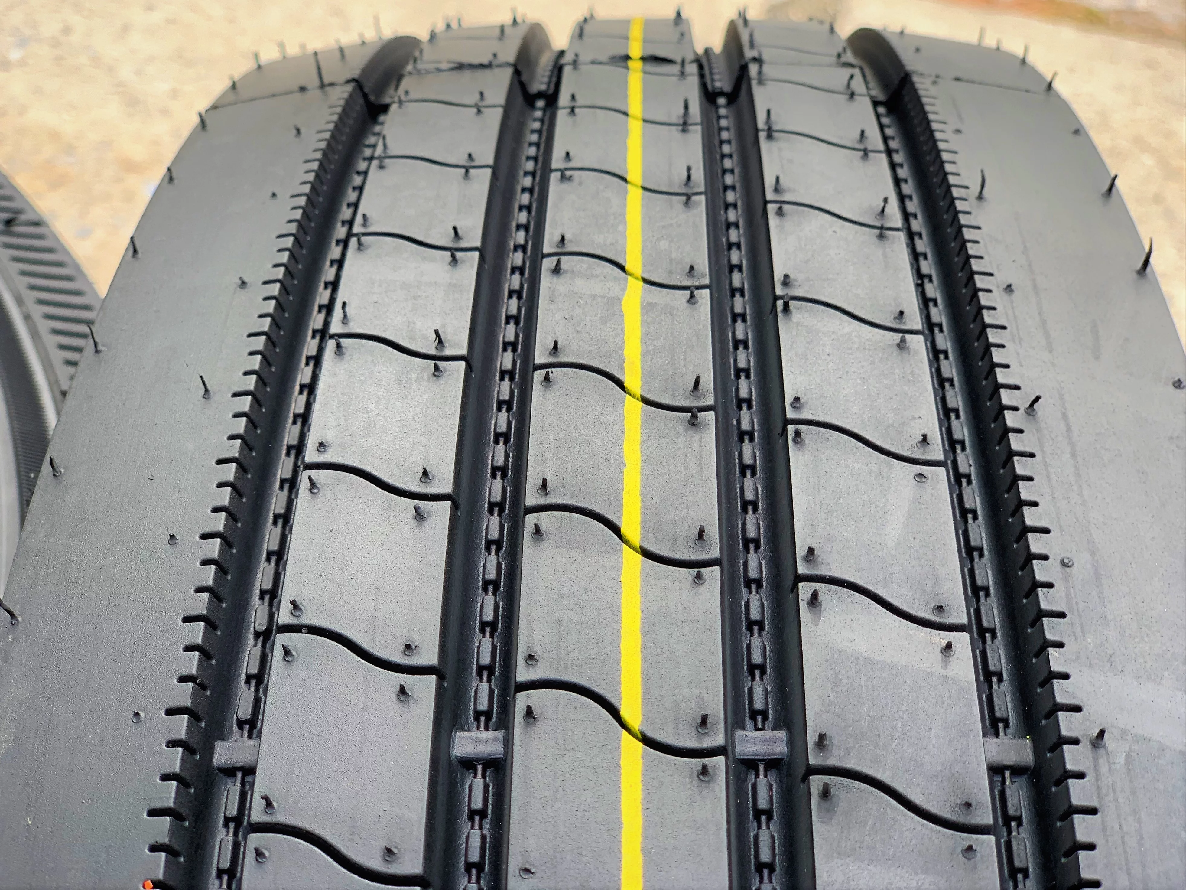 ST 235/85R16 G 14 Ply Transeagle ST Radial Trailer Tire