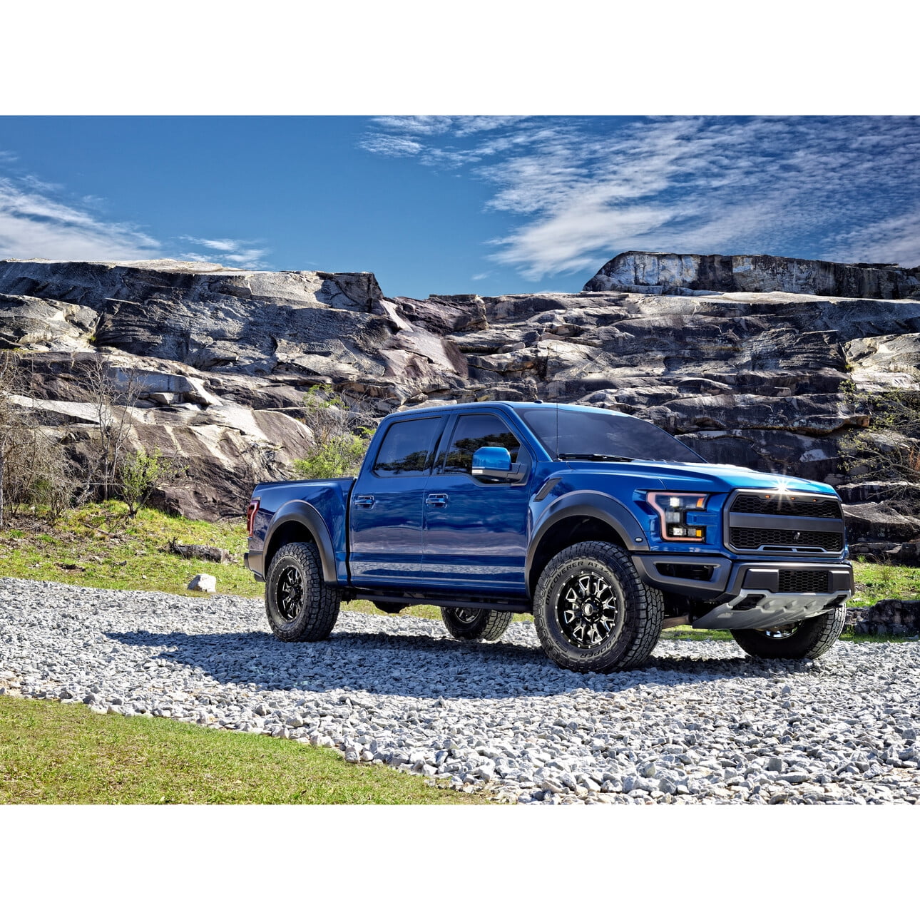 Cooper Discoverer AT3 XLT All-Season LT275/65R20 E 126S Tire
