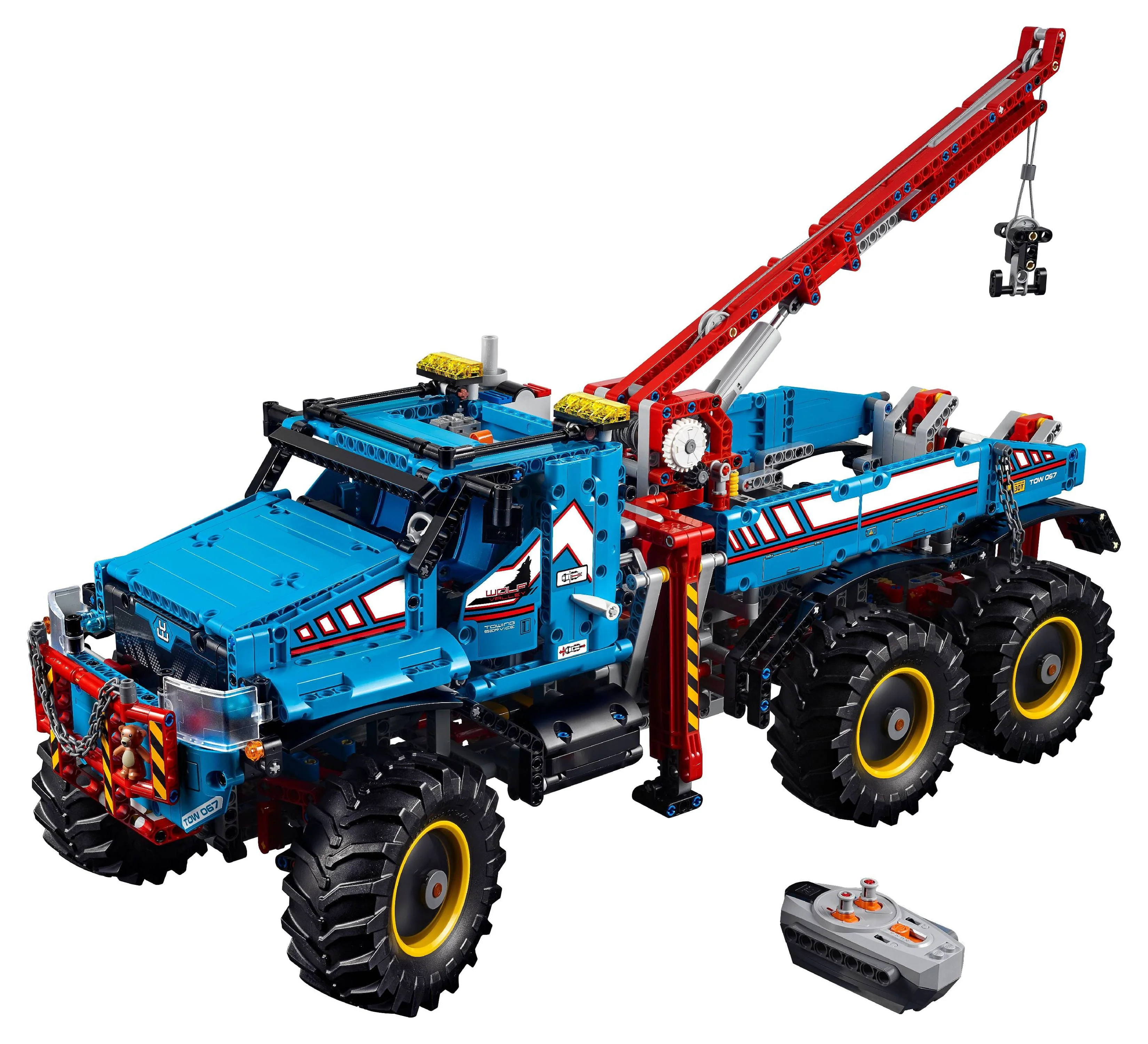 LEGO Technic 6x6 All Terrain Tow Truck 42070