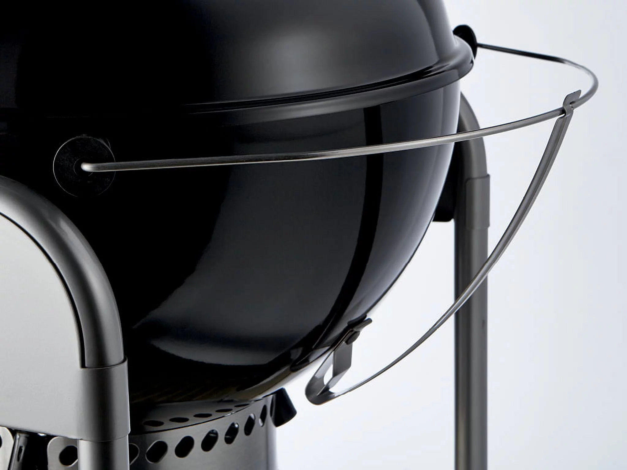 Weber Performer Deluxe 22" Black Charcoal Grill