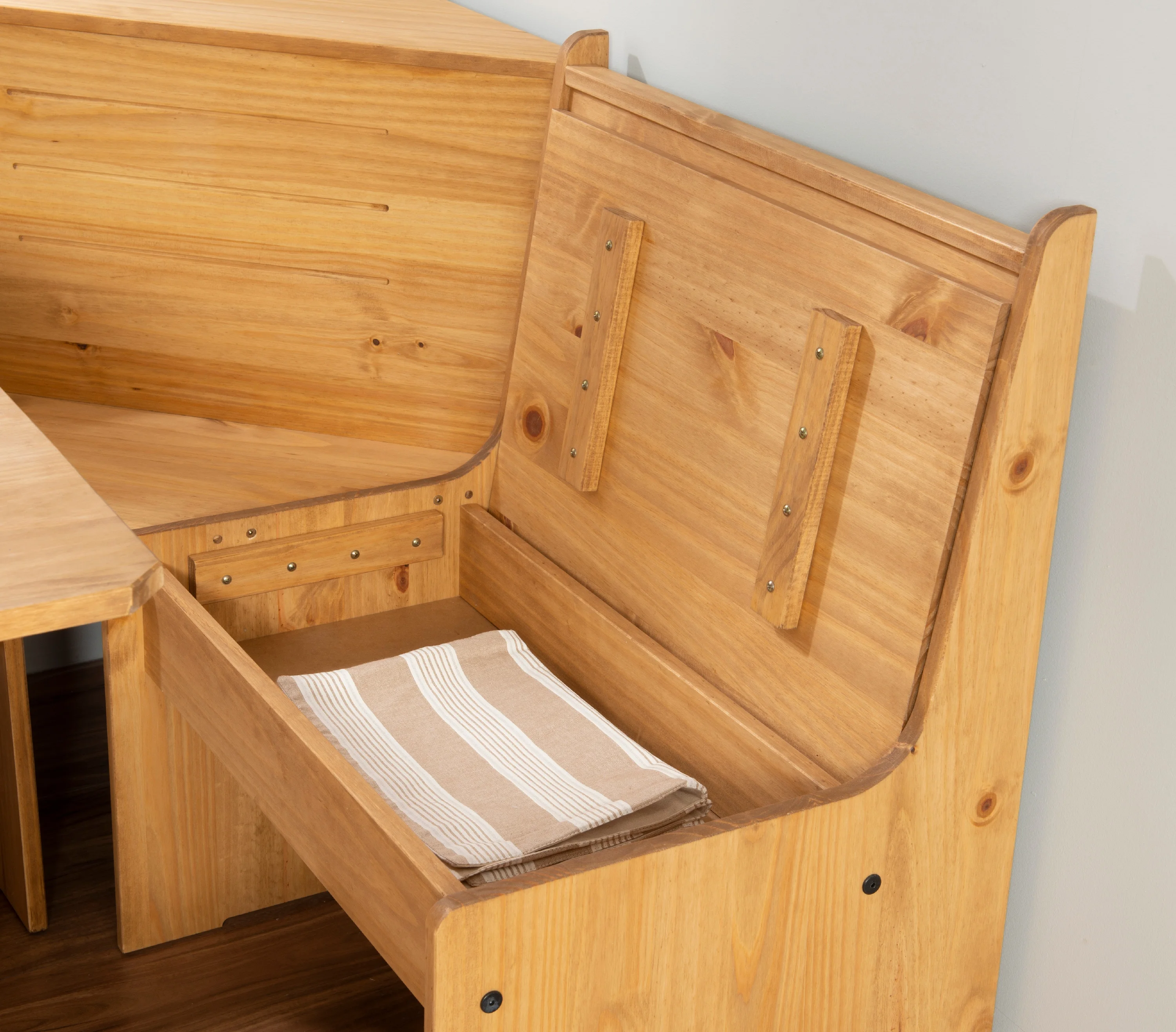 Linon Wickford Corner Dining Breakfast Nook Set with Storage, Table, and Bench, Seats 5-6, Natural Finish