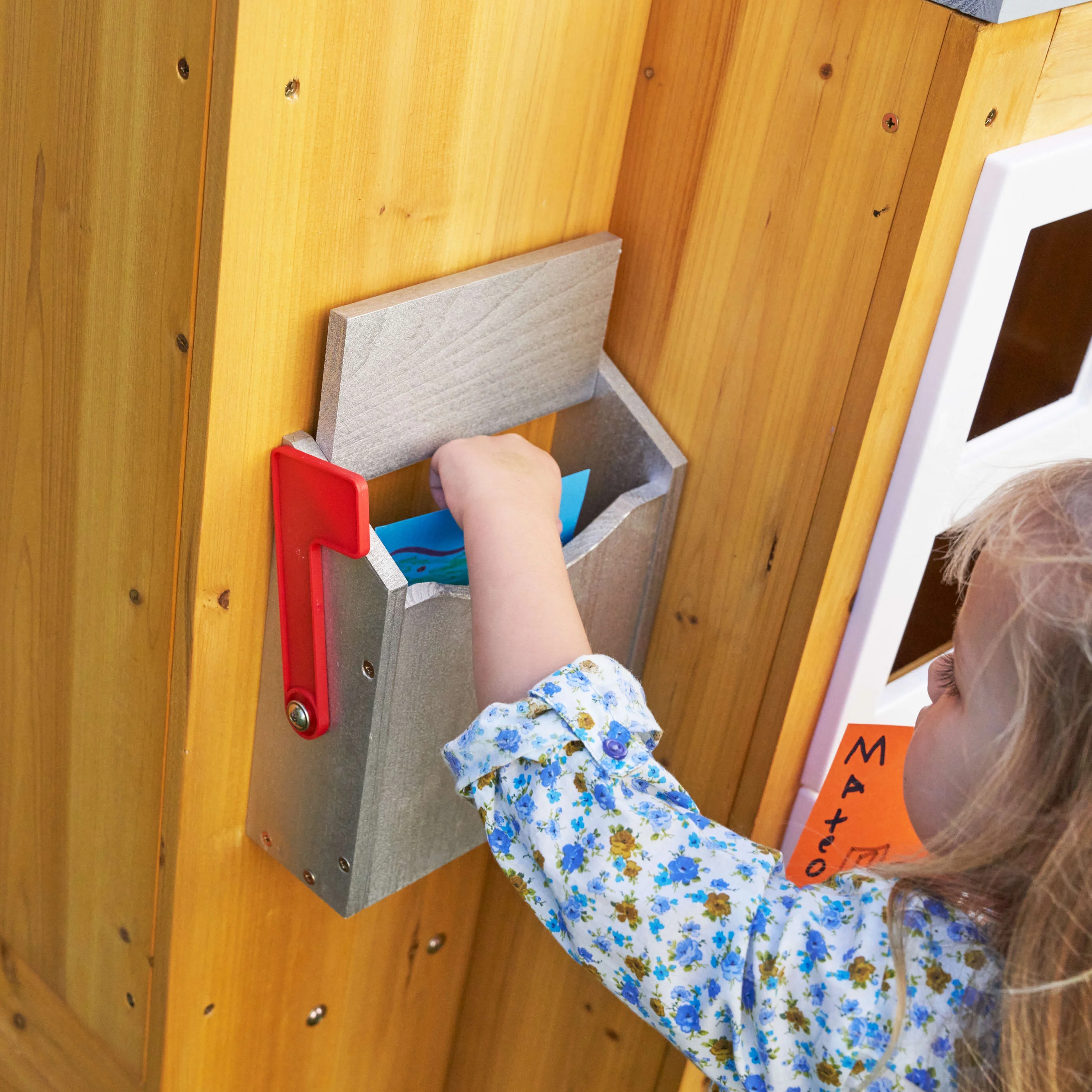 KidKraft Modern Outdoor Wooden Playhouse with Picnic Table