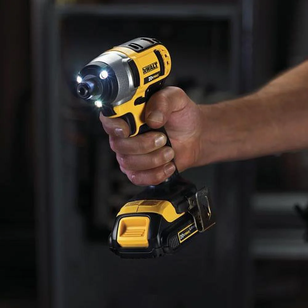 DeWALT庐 20V MAX Cordless Drill Driver/Impact Driver Combo Kit 1.3 Ah Lithium Ion