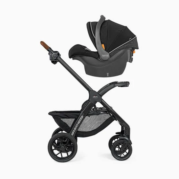 Chicco Bravo Primo Trio Travel System in Springhill
