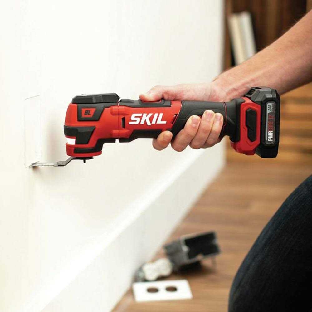 Skil OS592702 PWRCore 12 12V Brushless Lithium-Ion Oscillating Cordless Multi-Tool Kit