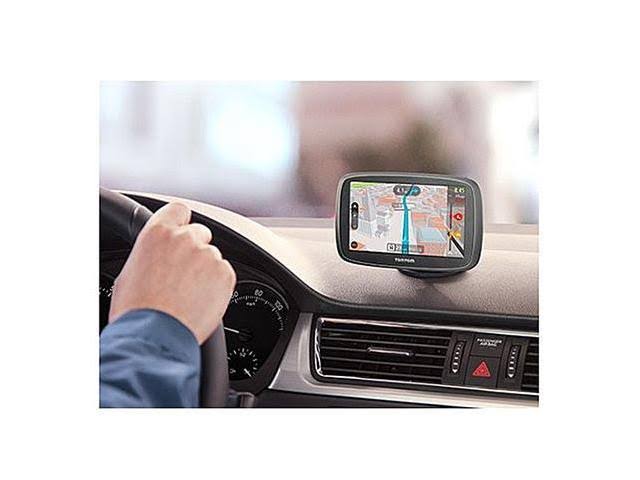 TomTom GO 50 S GPS Navigator - 5x22 - widescreen Display - North America