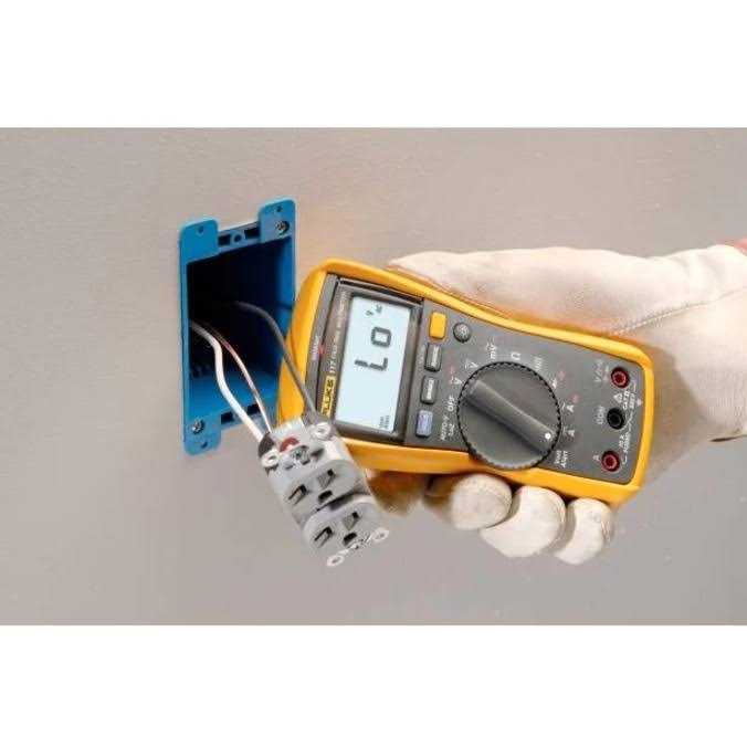 117 Fluke Multimeter FLUKE-117 - Shop Hardware Tools Online Store