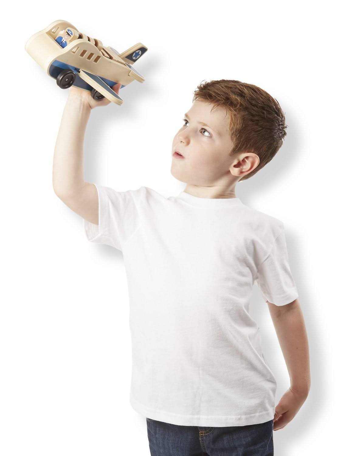 Melissa u0026 Doug Wooden Aeroplane Play Set with 4 Play Figures and 4 Suitcases