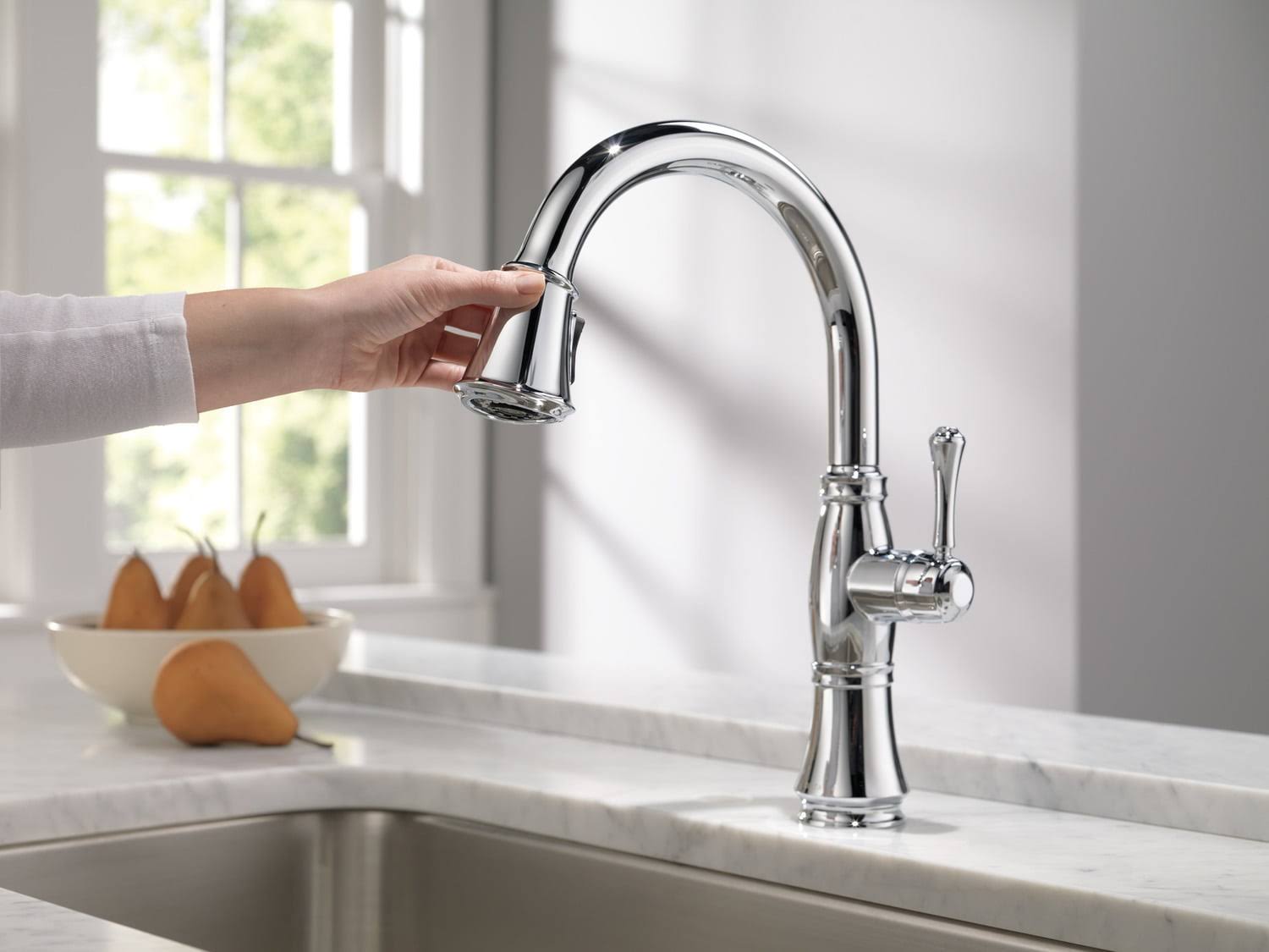 Delta 9197-DST Cassidy Chrome Single Handle Pull Down Kitchen Faucet