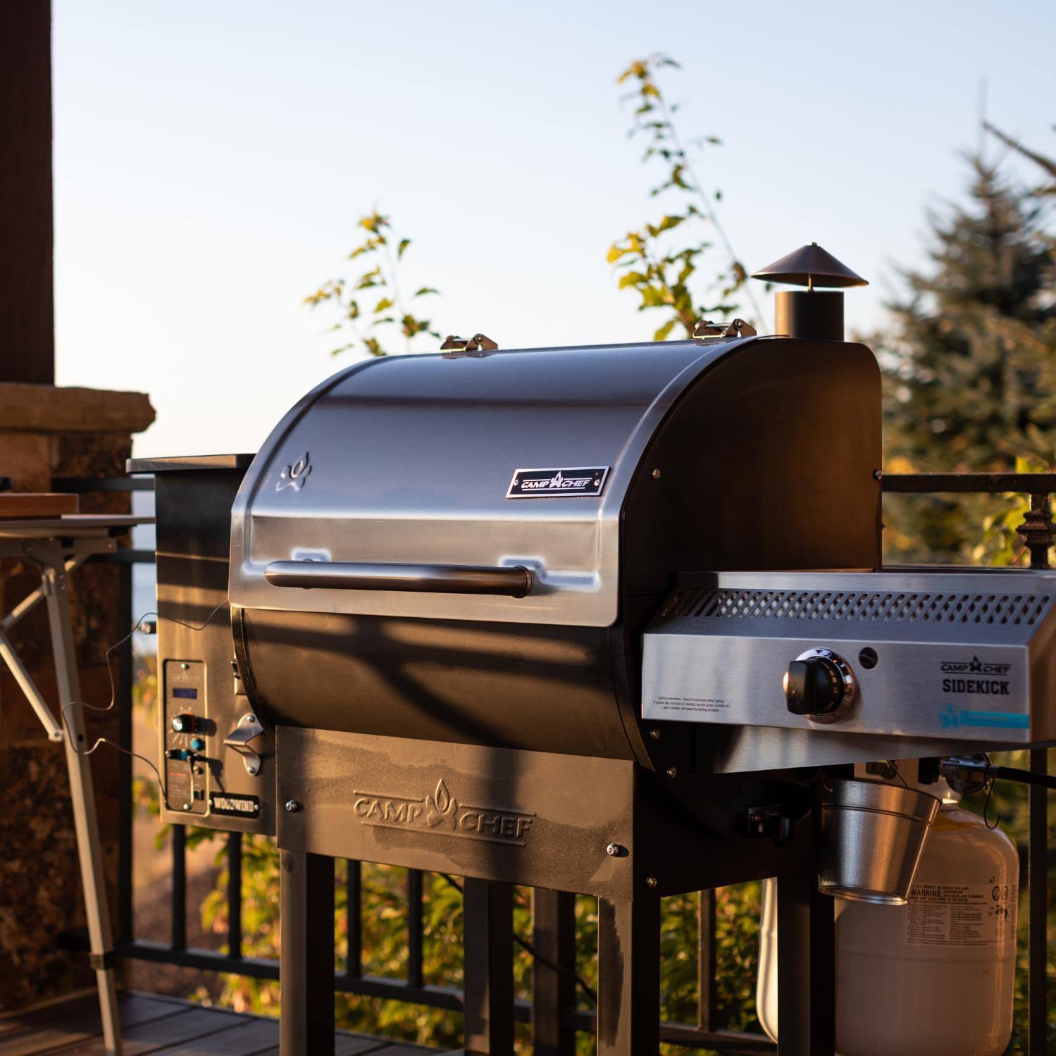 Camp Chef Woodwind Sg 24 Pellet Grill with Sidekick Stove/Griddle Accessory -