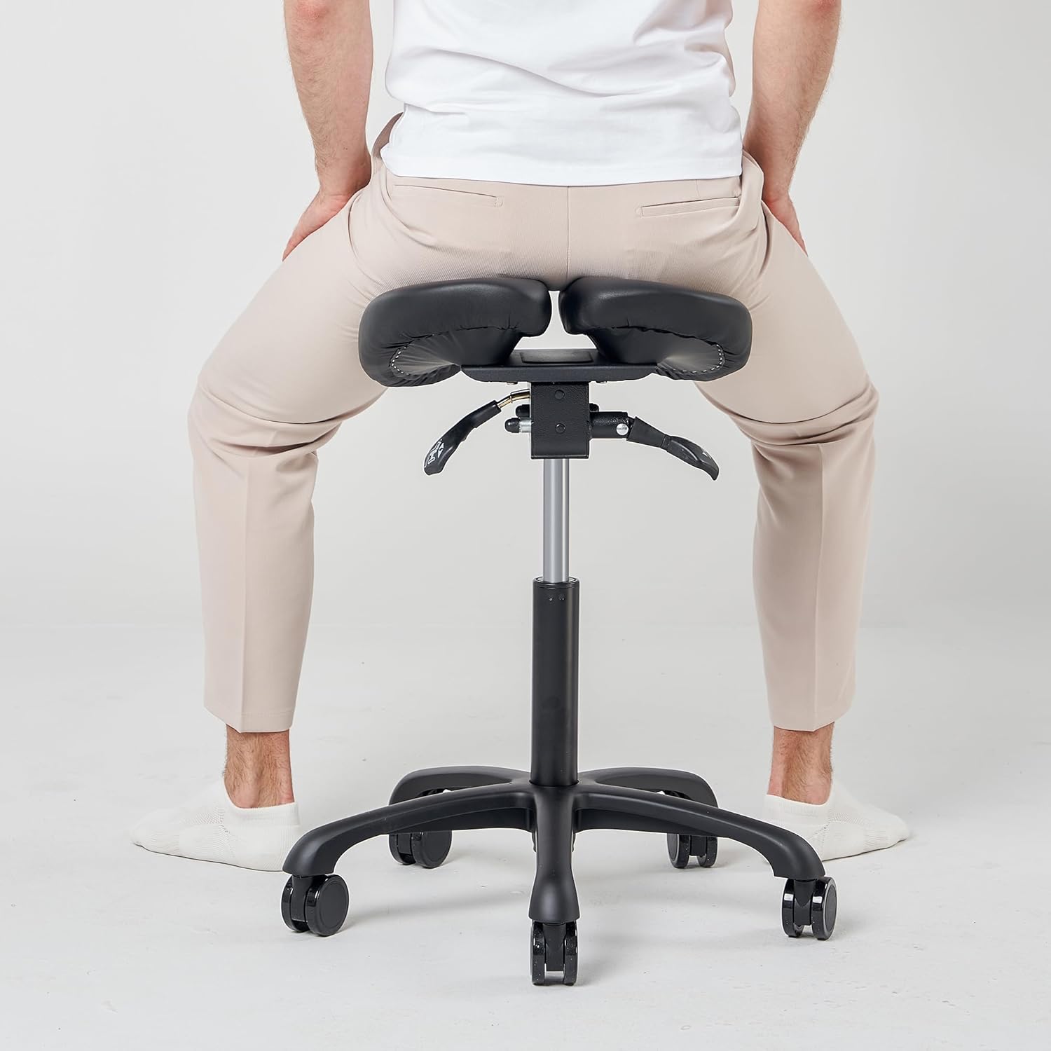 Master Massage Berkeley Ergonomic Split Style Saddle Stool in Black with Black Aluminum Base