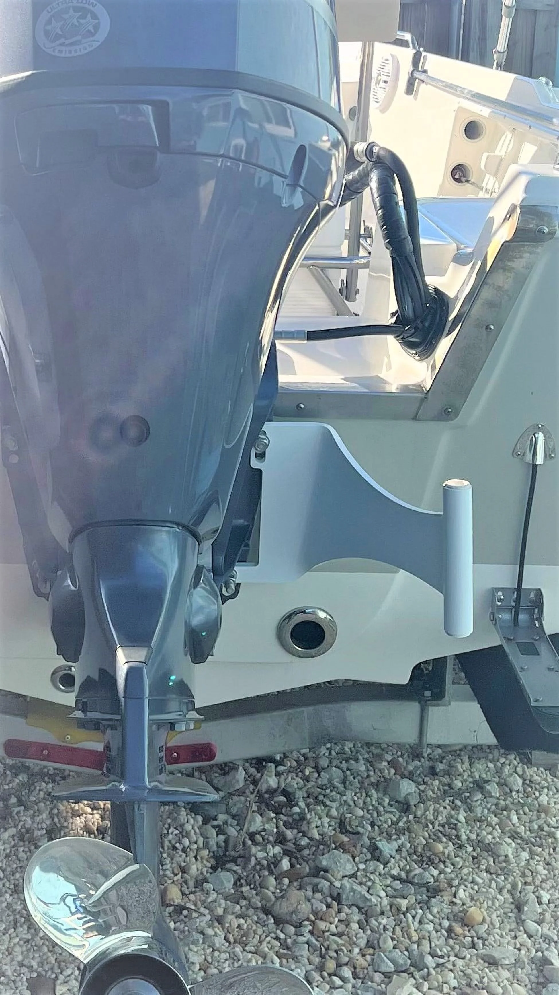 Stick It Anchor Pin for shallow water-White Left/Port Side Motor Mount System with 7 ' White Pin