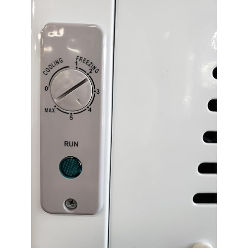 Chest Freezer with Curved Glass Top