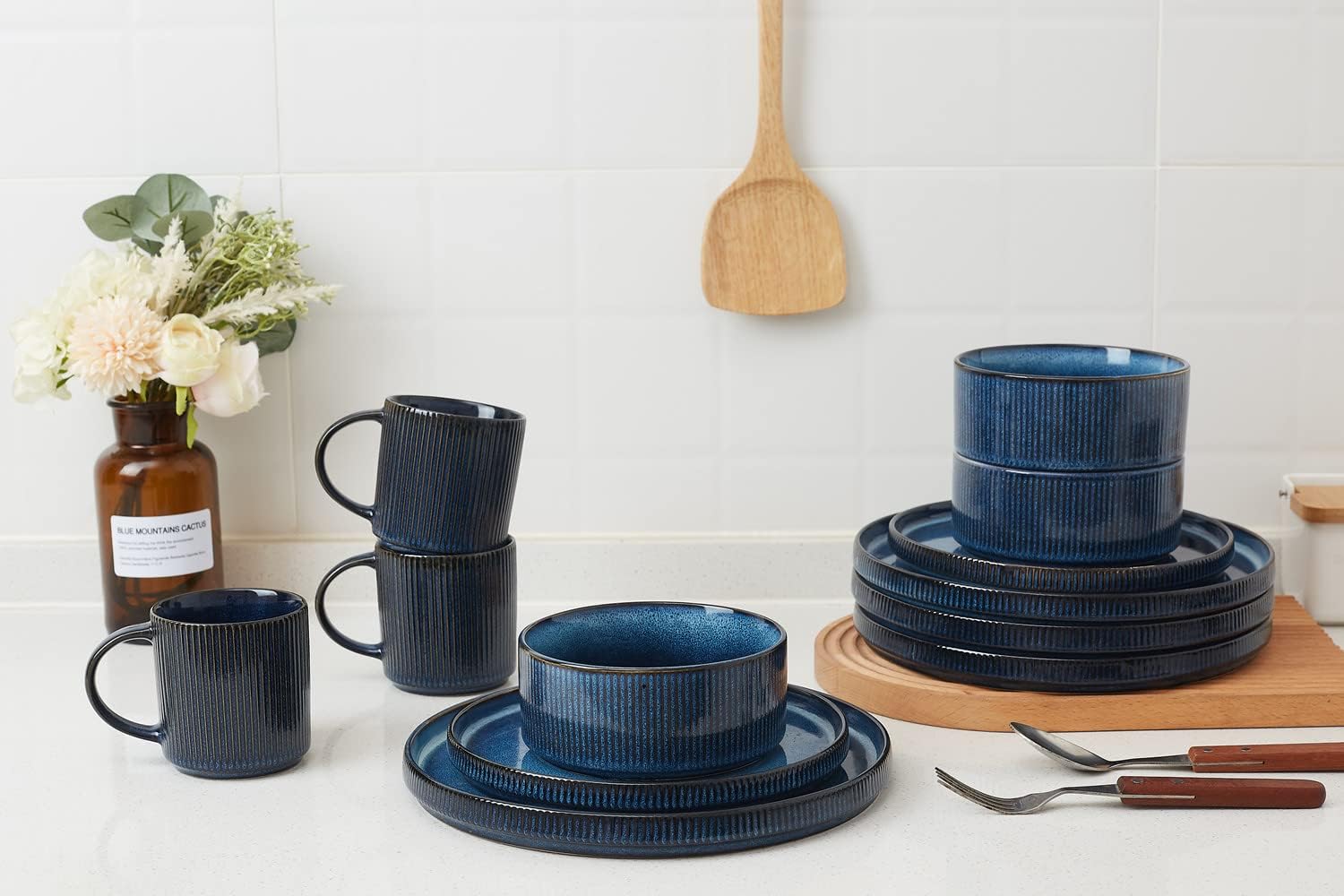 Famiware Dinnerware Set for 4 (12 Piece) and 10" Dinner Plates for 6 - Nebulas Blue
