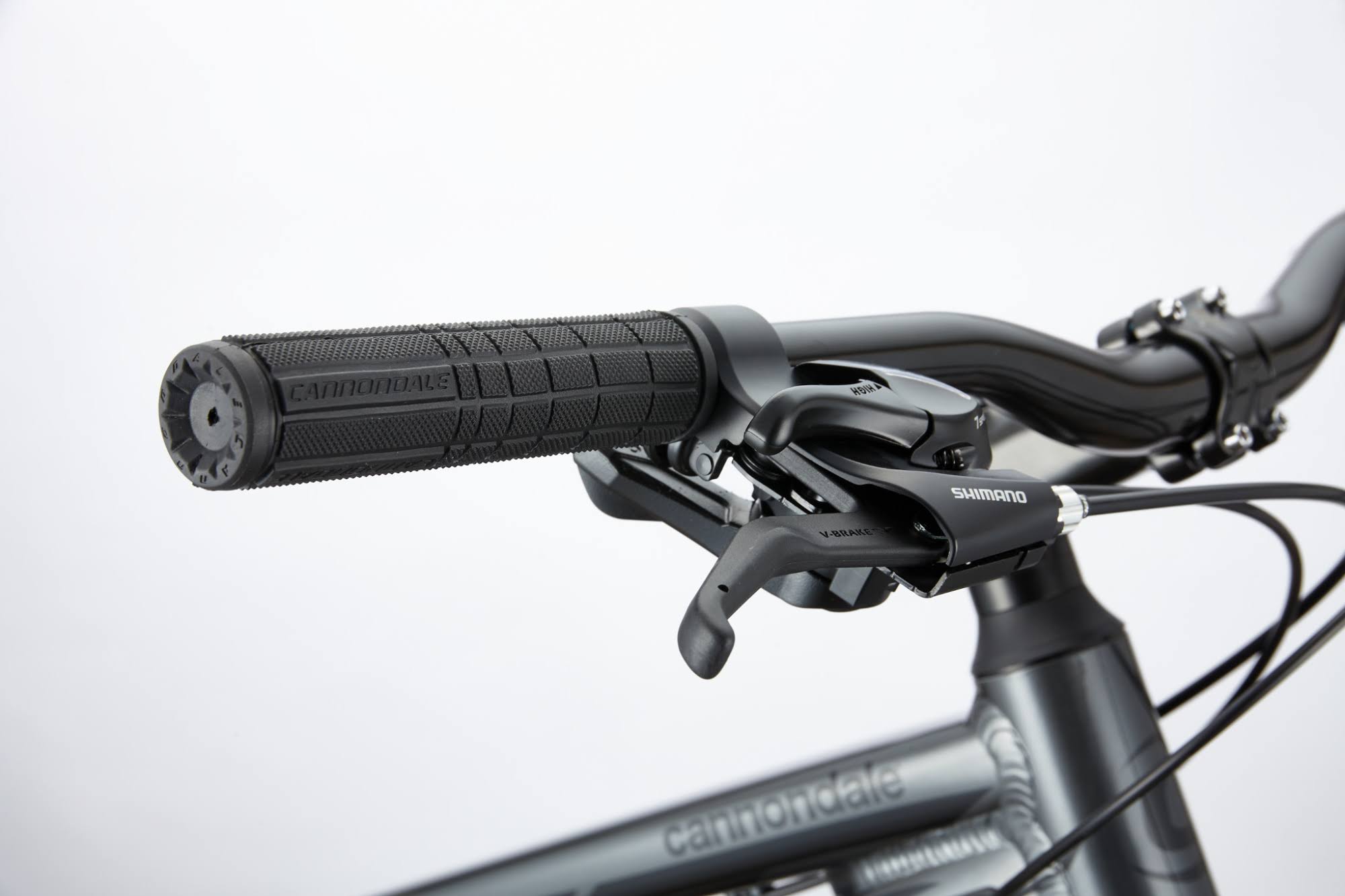 Cannondale Trail 8 Mountain Bike S / Graphite