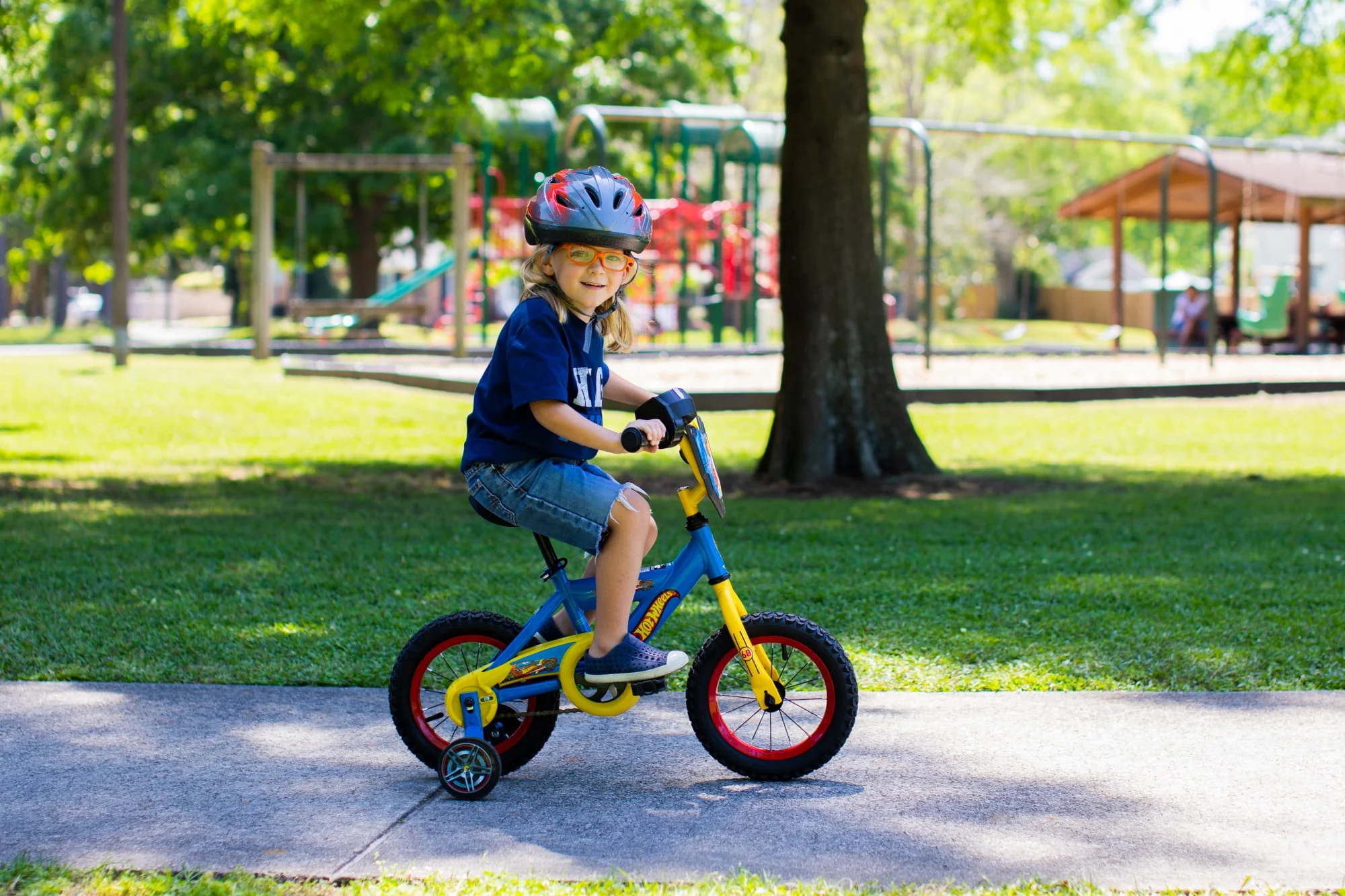 Dynacraft Hot Wheels 12-Inch Boys BMX Bike For Age 3-5 Years