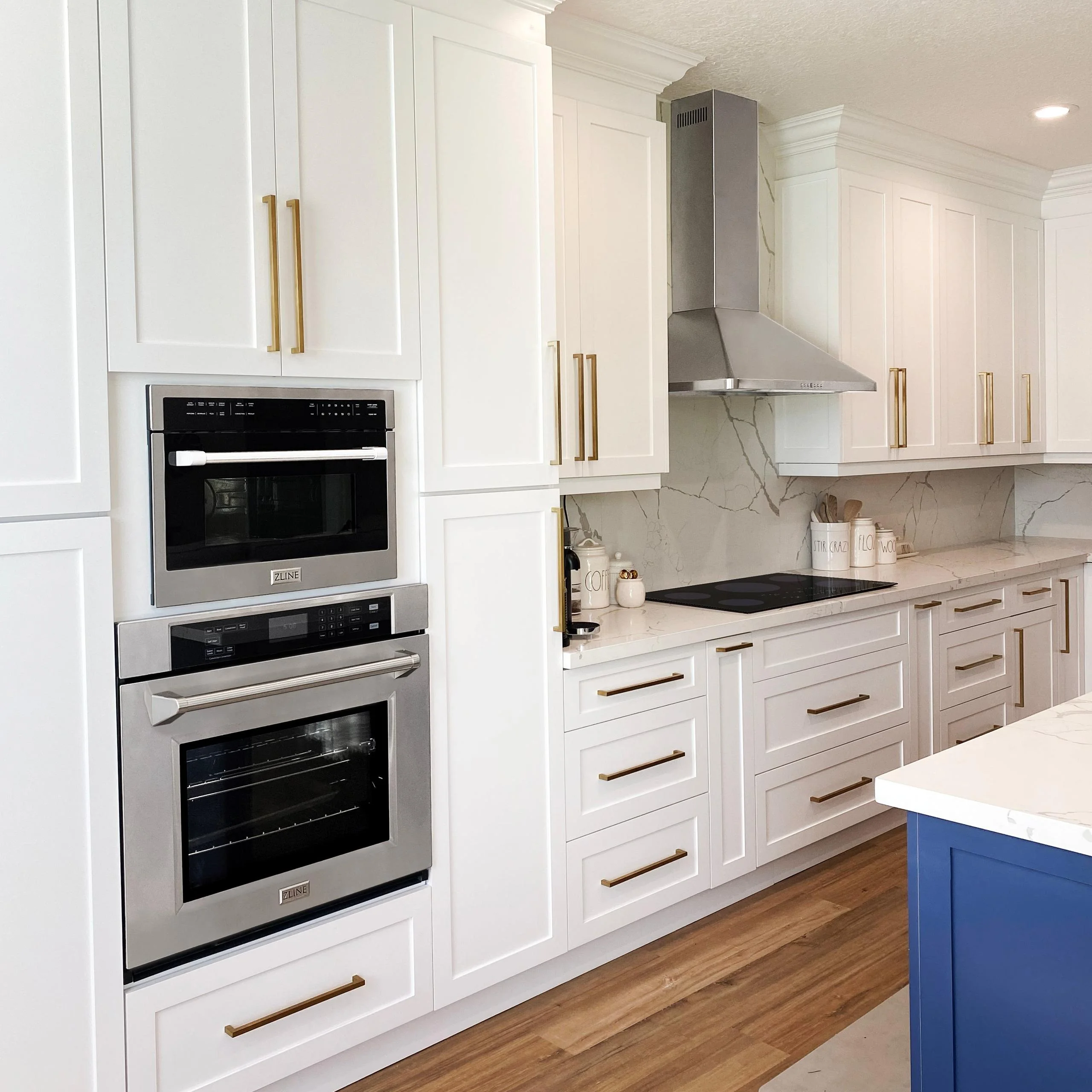 ZLINE 24 Microwave Oven in Stainless Steel
