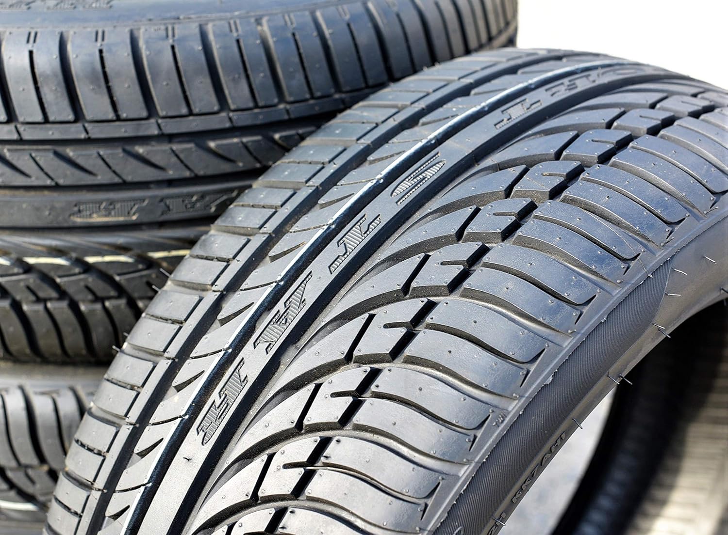 Set of 4 (FOUR) Fullway HP108 All-Season Performance Radial Tires-185/60R15 185/60/15 185/60-15 84H Load Range SL 4-Ply BSW Black Side Wall