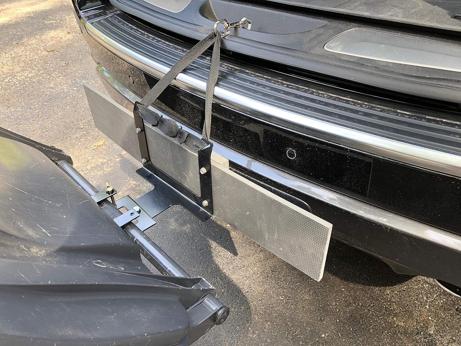 Garbage Commander Bumper Mounted Wheeled Trash/Recycle can Hauling Hitch. No Hitch Needed uses Vehicles Rear Latch for mounting.