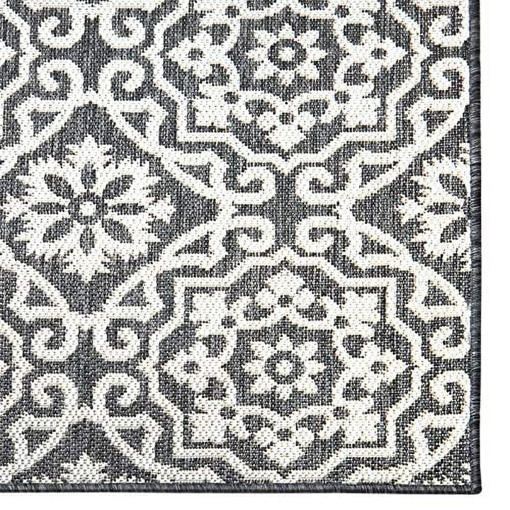 Nicole Miller New York Patio Country Danica Transitional Geometric Indoor/Outdoor Area Rug, Black/Grey, 7'9"x10'2"