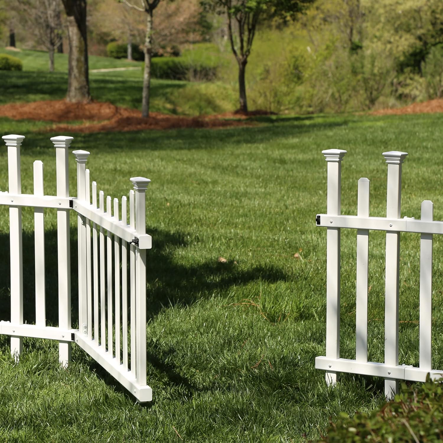 Zippity Outdoor No Dig Garden Fence (3 Pack) and Madison Vinyl Gate Kit with Fence Wings