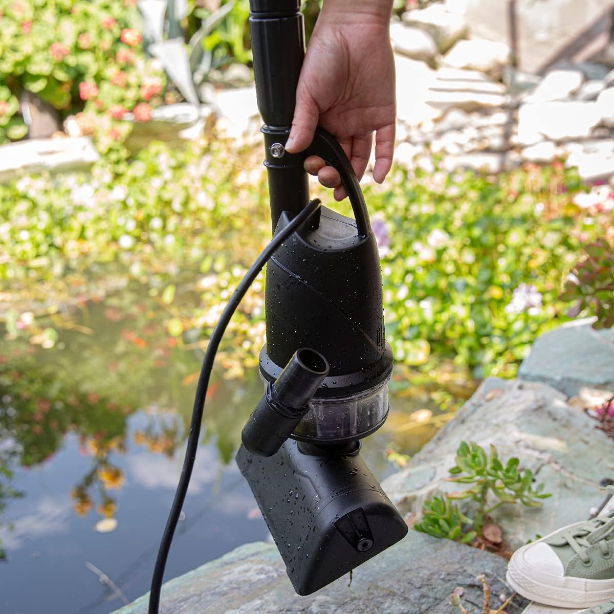 XtremepowerUS 2500GPH Traditional Pond Vacuum with Adjustable Telescopic Handle with 2 Brush Heads and Remote Control On/Off