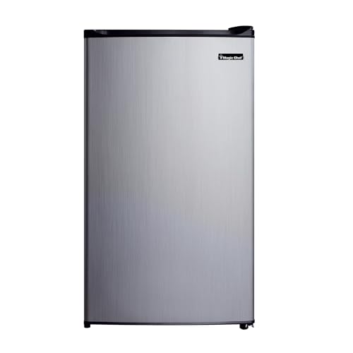 Magic Chef 3.5-Cu. Ft. Refrigerator with Full-Width Freezer Compartment in White