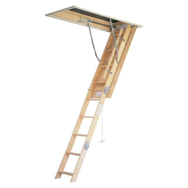 Werner W2208 8& Wood Attic Ladder