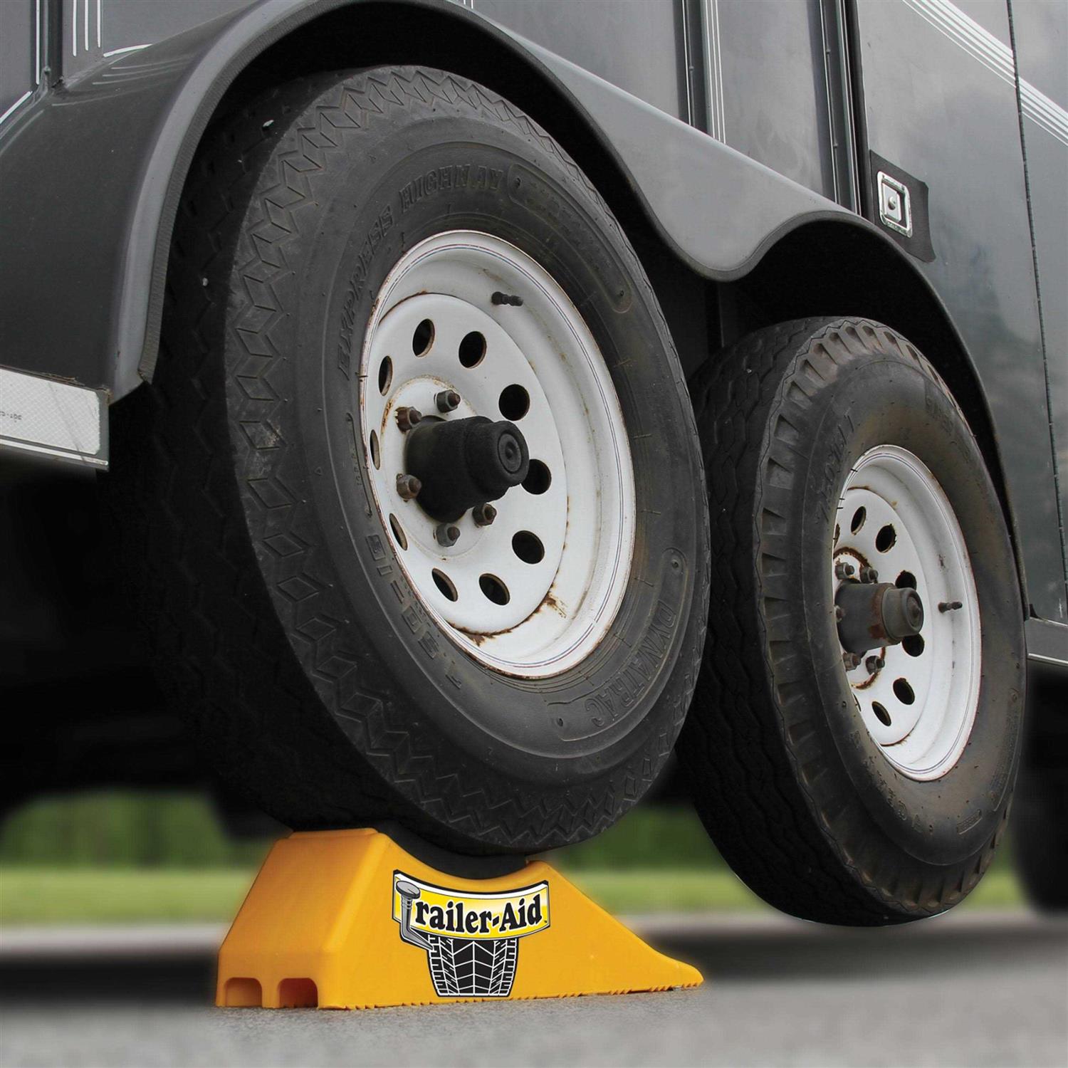Camco Trailer Aid PLUS Trailer Tire Changing Ramp with 5.5 inch Lift - Pet Supplies online store