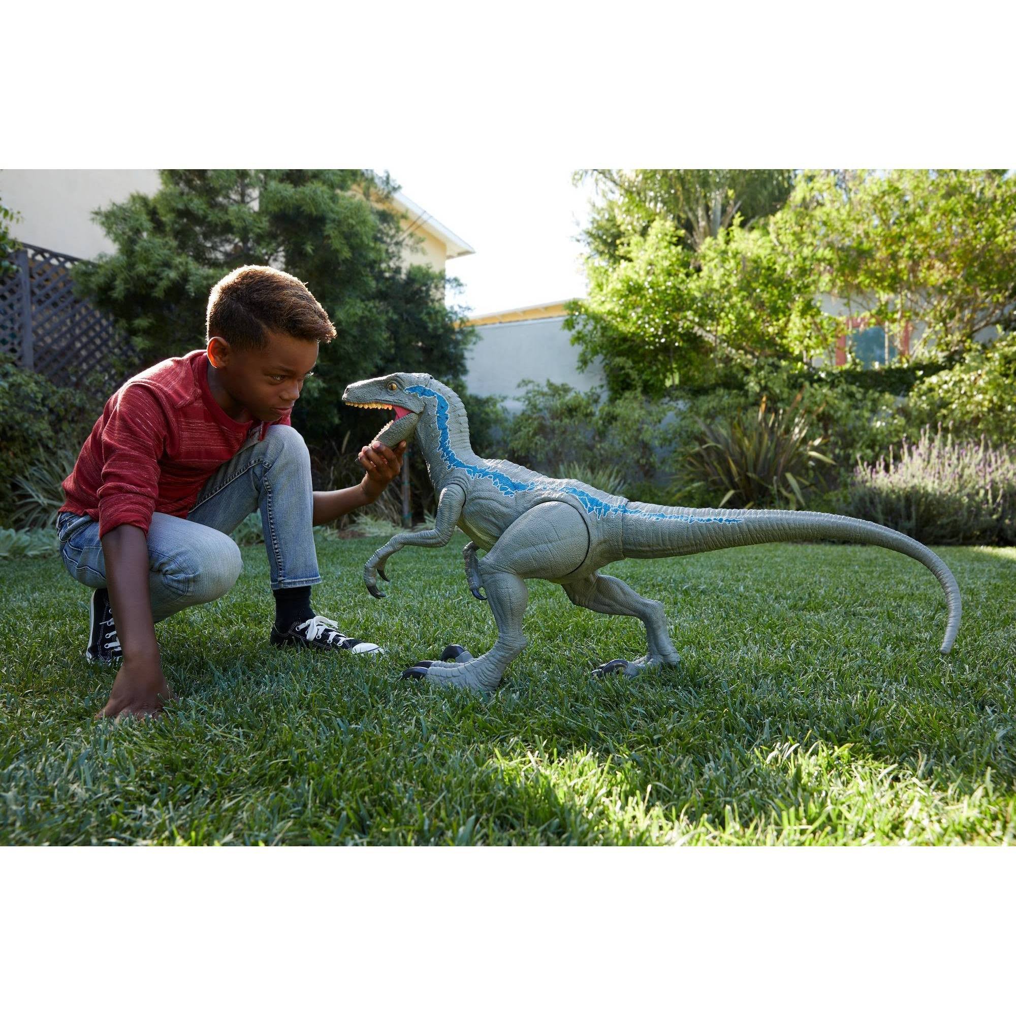 Jurassic World Super Colossal Velociraptor Blue