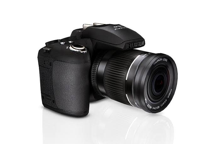 Fujifilm FinePix HS10 10MP Digital Camera (Black)